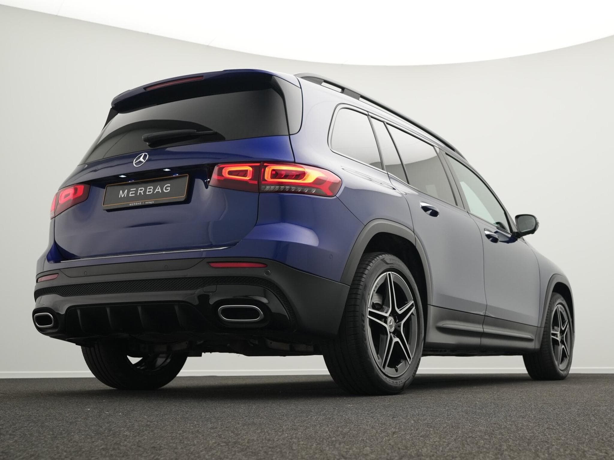 Mercedes GLB 250 4MATIC LED+360°+Pano+Night (2020) - Photo 9