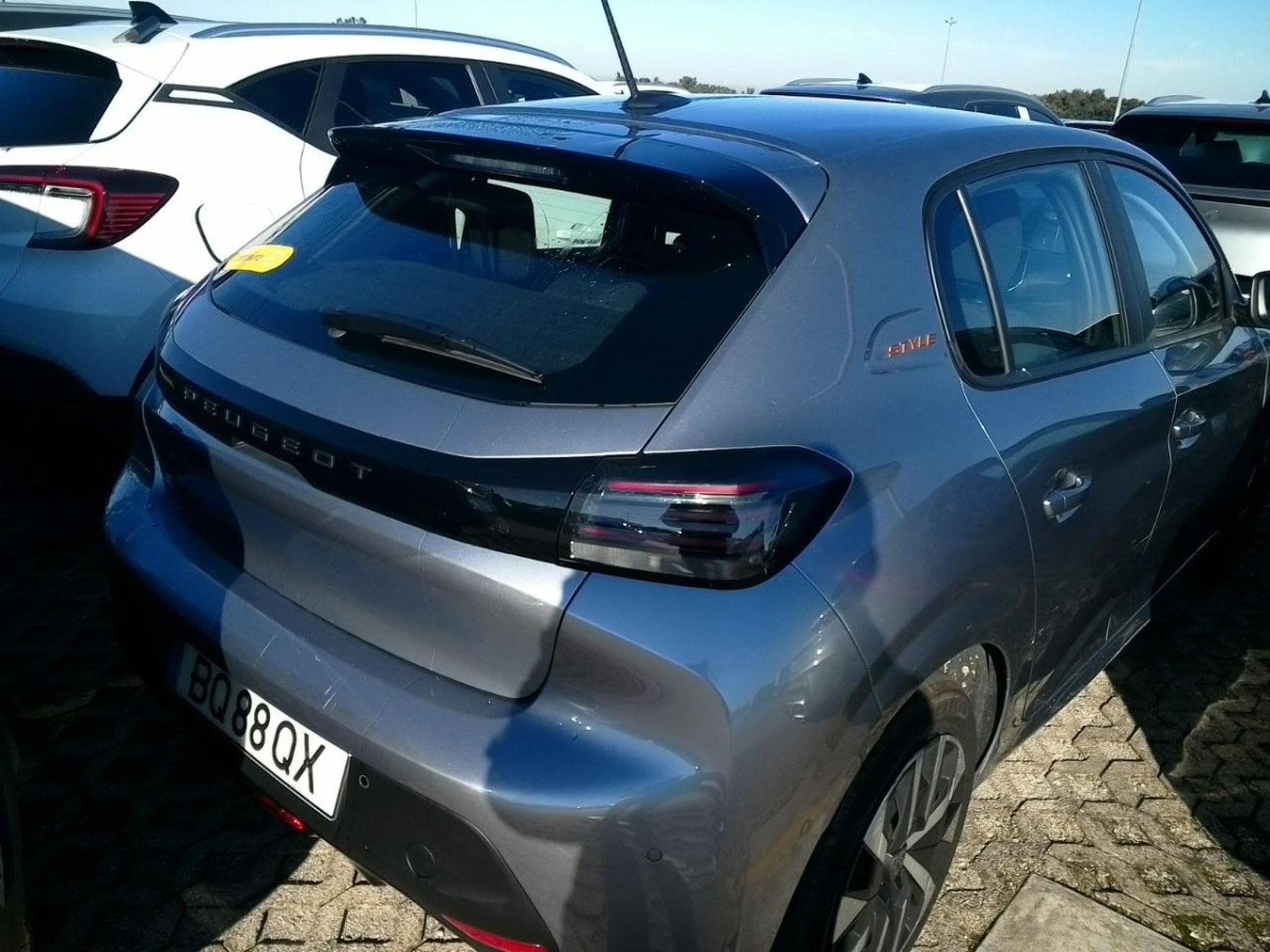 Peugeot 208 Style (2025) - Photo 2
