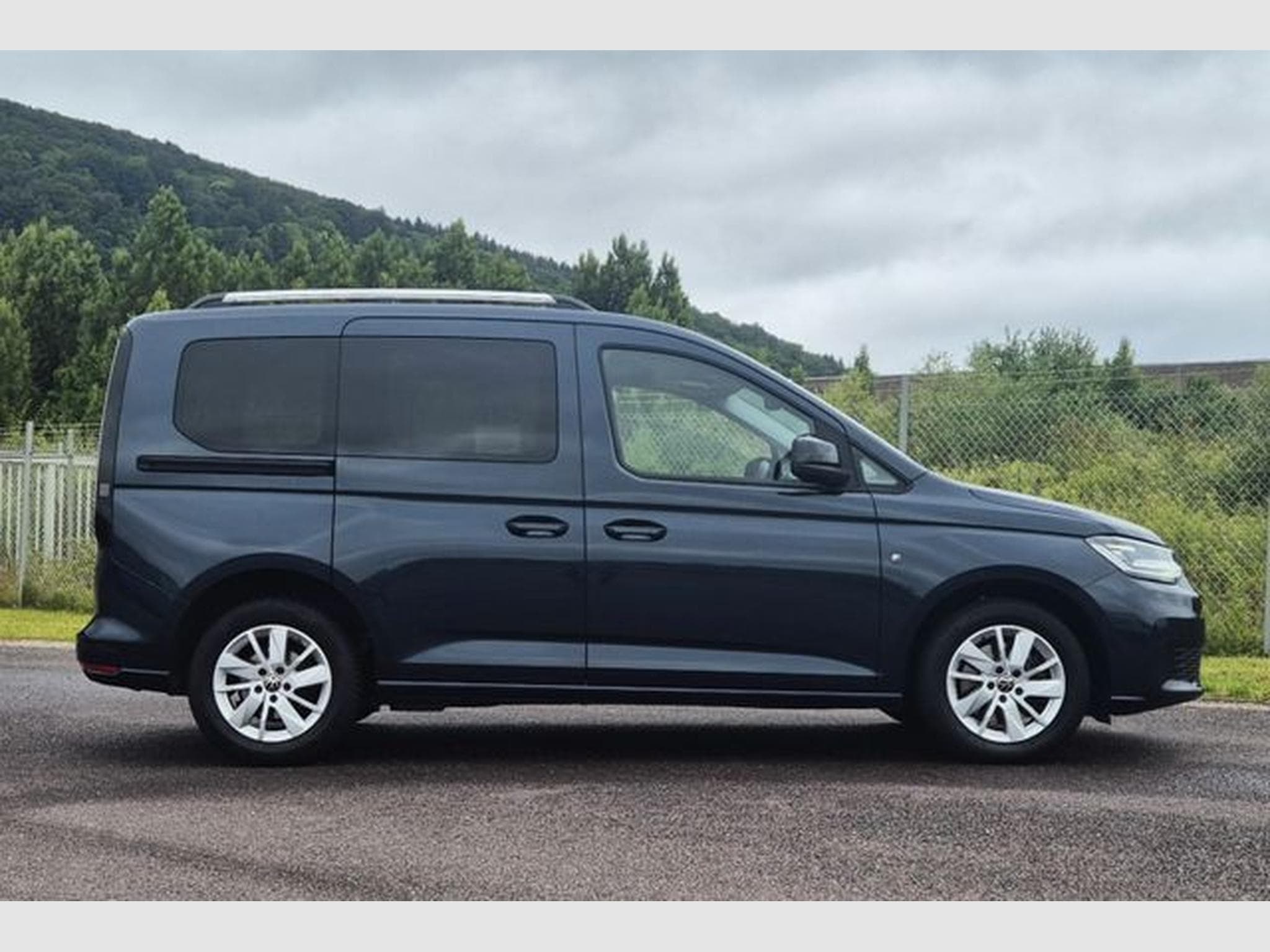 VW Caddy Caddy 1.5 Life DSG, AHK,, LED, Navi. (2022) - Photo 6