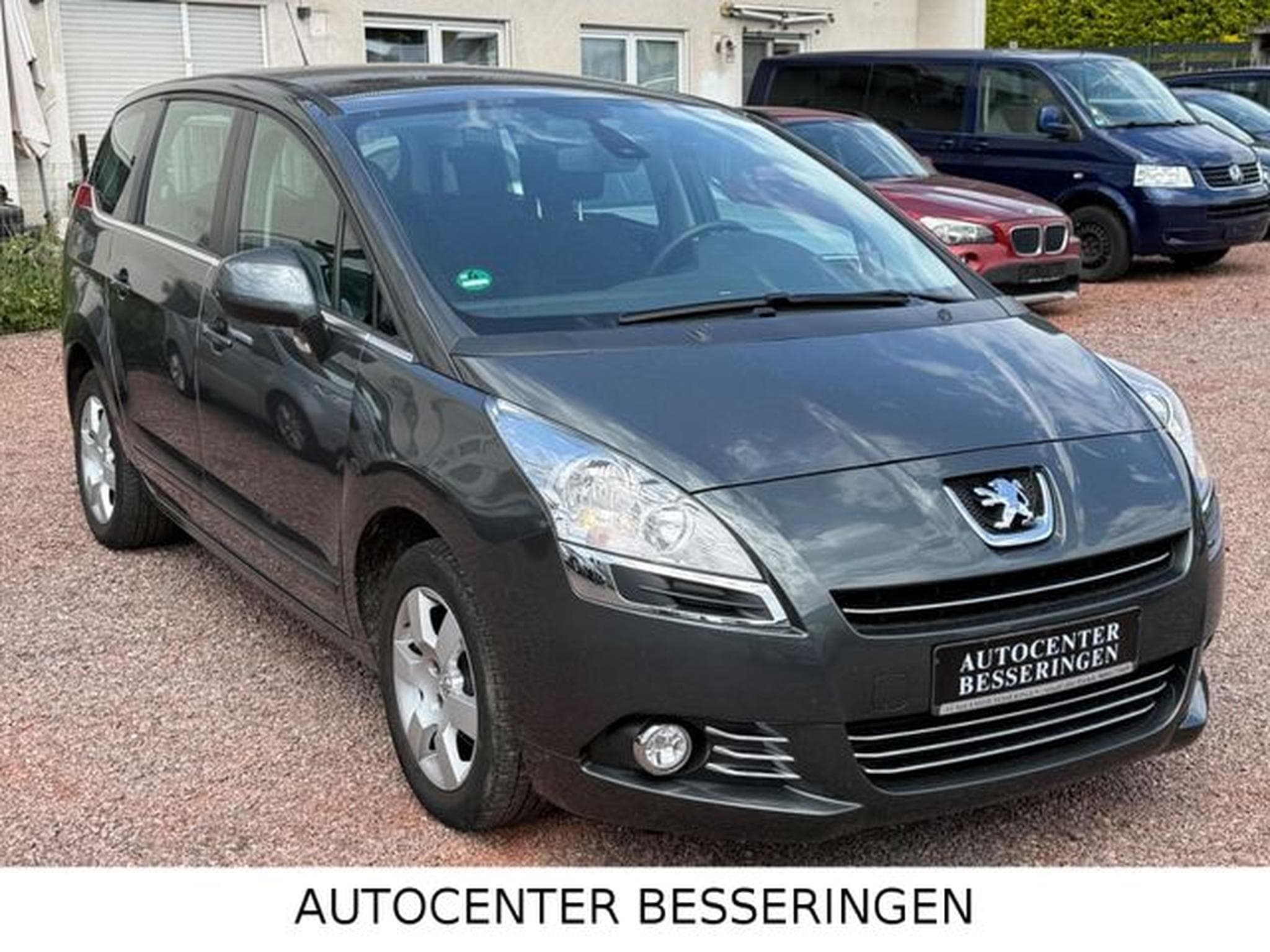 Peugeot 5008 5008 * 7-SITZER * TÜV NEU * KLIMA * (2013) - Photo 2