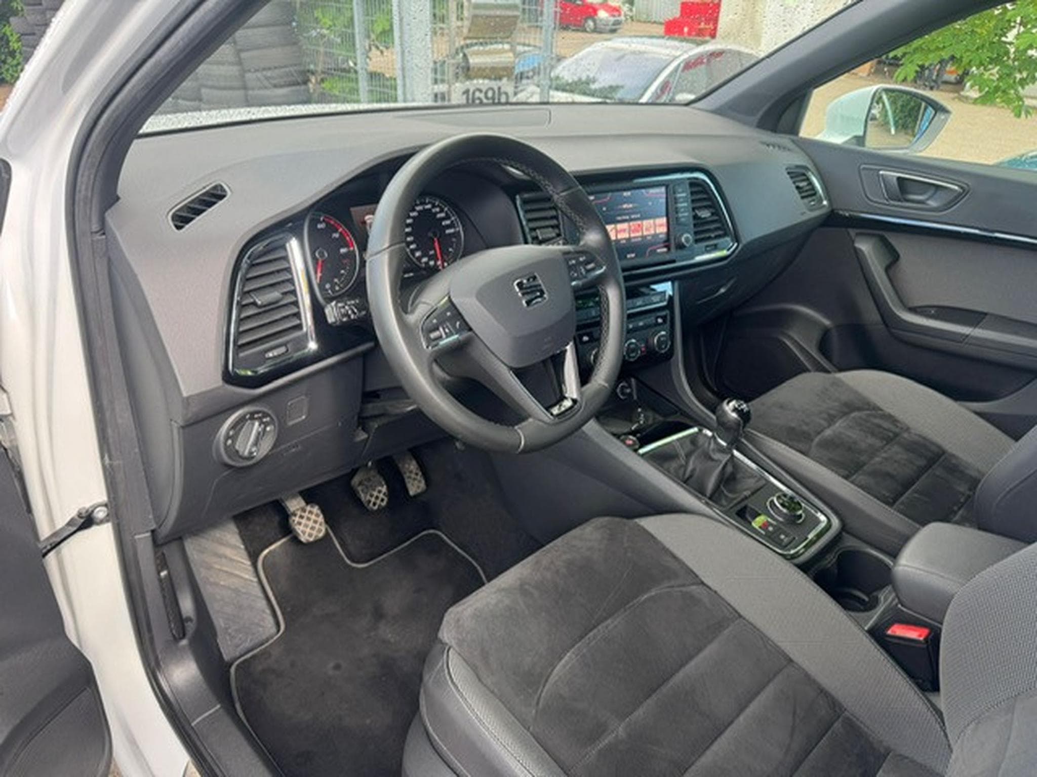 Seat Ateca SEAT ATECA Xcellence LED NAVI AHK BLUETOOTH (2017) - Foto 10