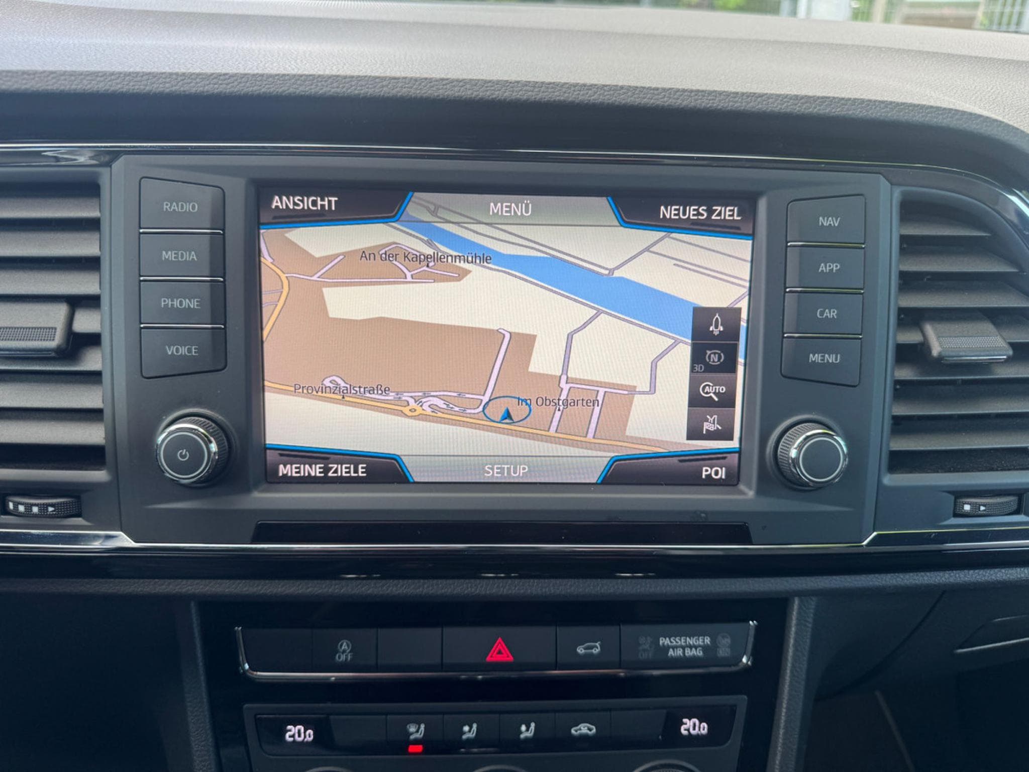 Seat Ateca SEAT ATECA Xcellence LED NAVI AHK BLUETOOTH (2017) - Foto 19