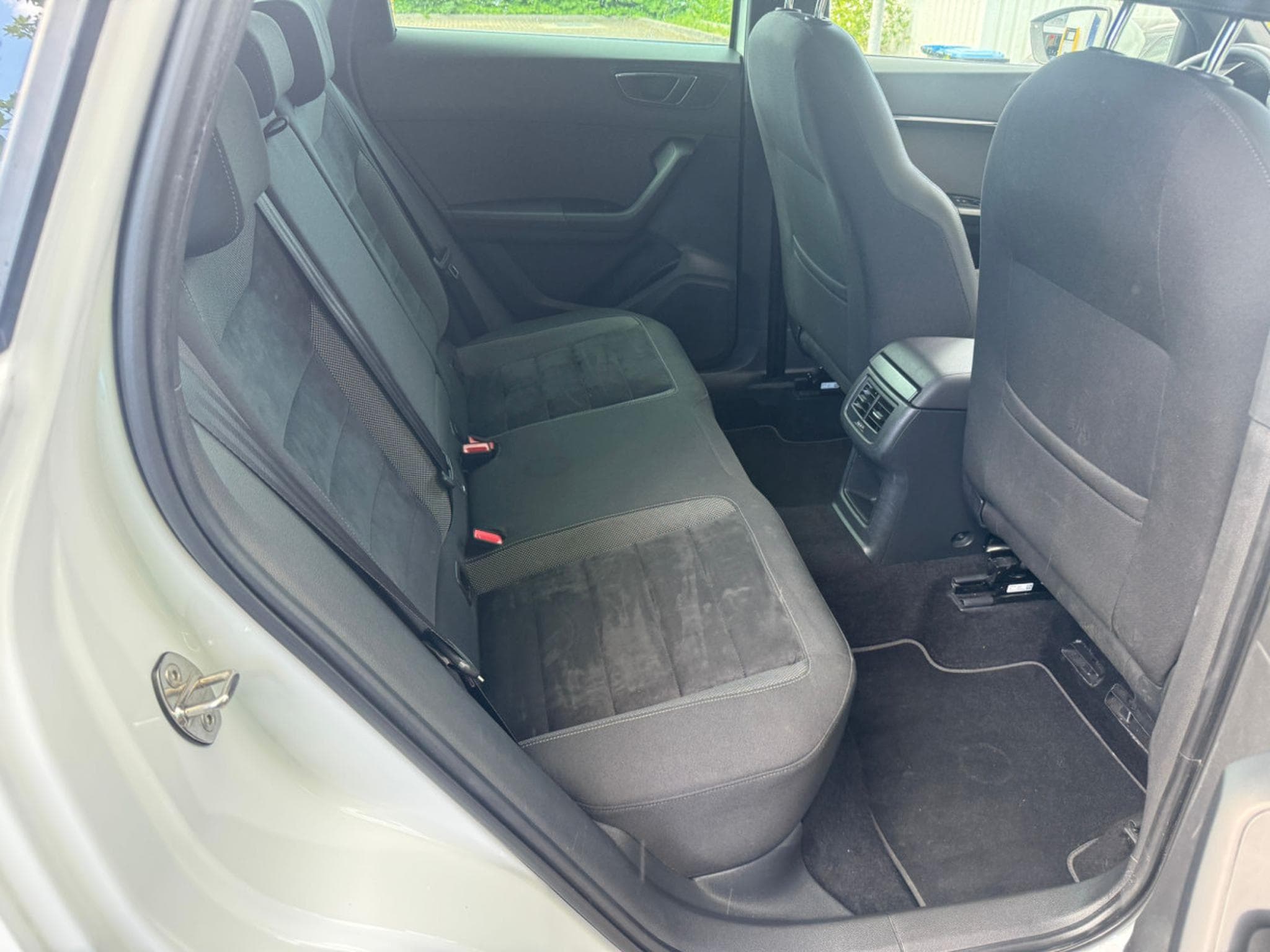 Seat Ateca SEAT ATECA Xcellence LED NAVI AHK BLUETOOTH (2017) - Foto 5