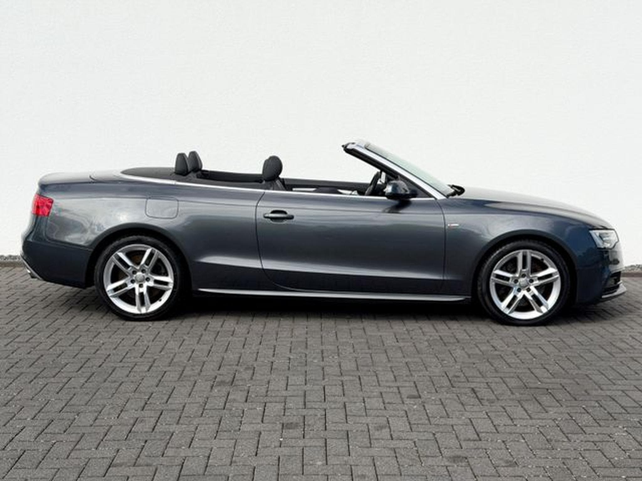 Audi A5 A5 Cabriolet 3.0 TFSI quattro S Line Sportpaket (2015) - Foto 4