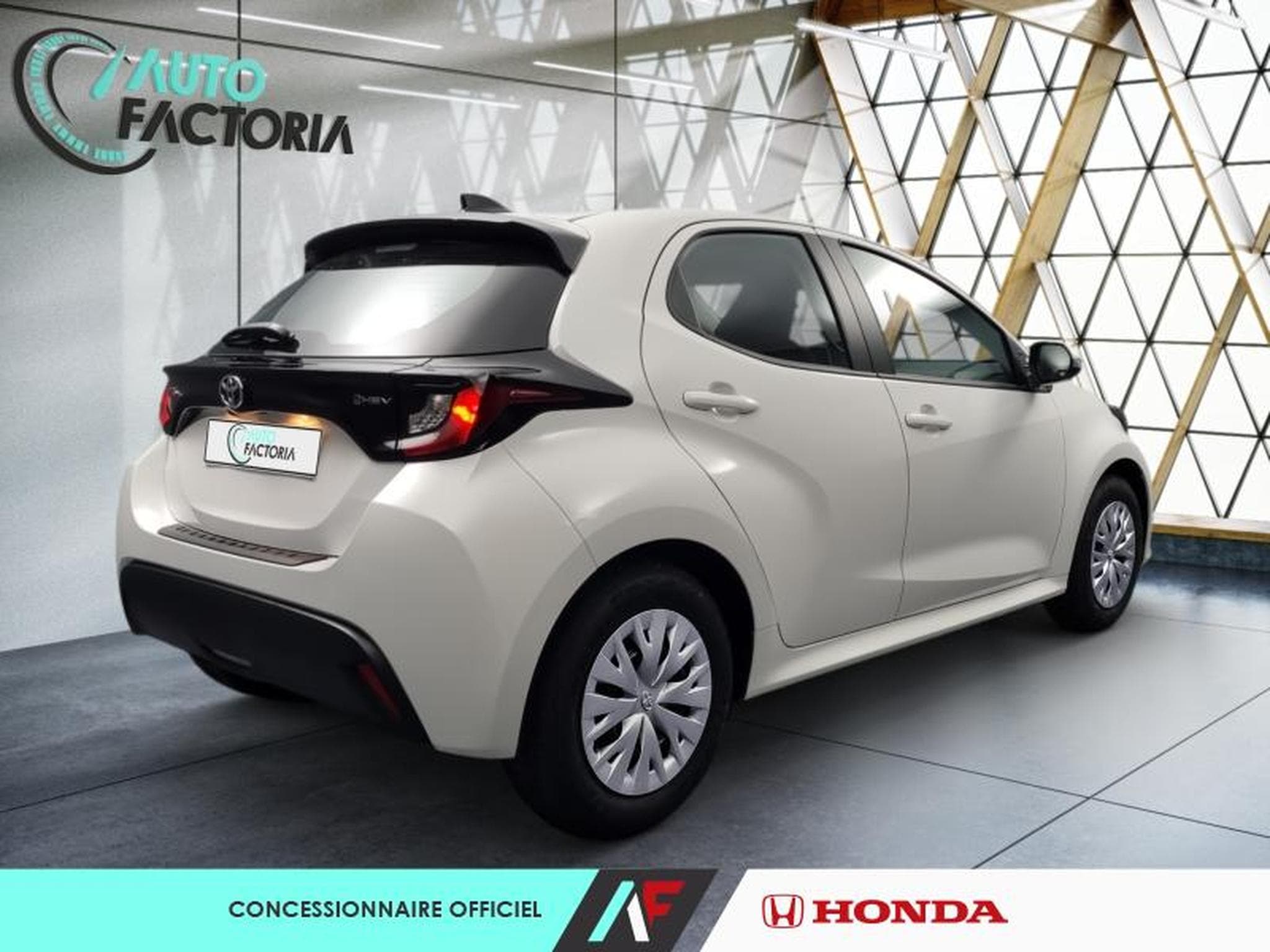Toyota Yaris -21% 116h confort 5p MY25 (2025) - Photo 3