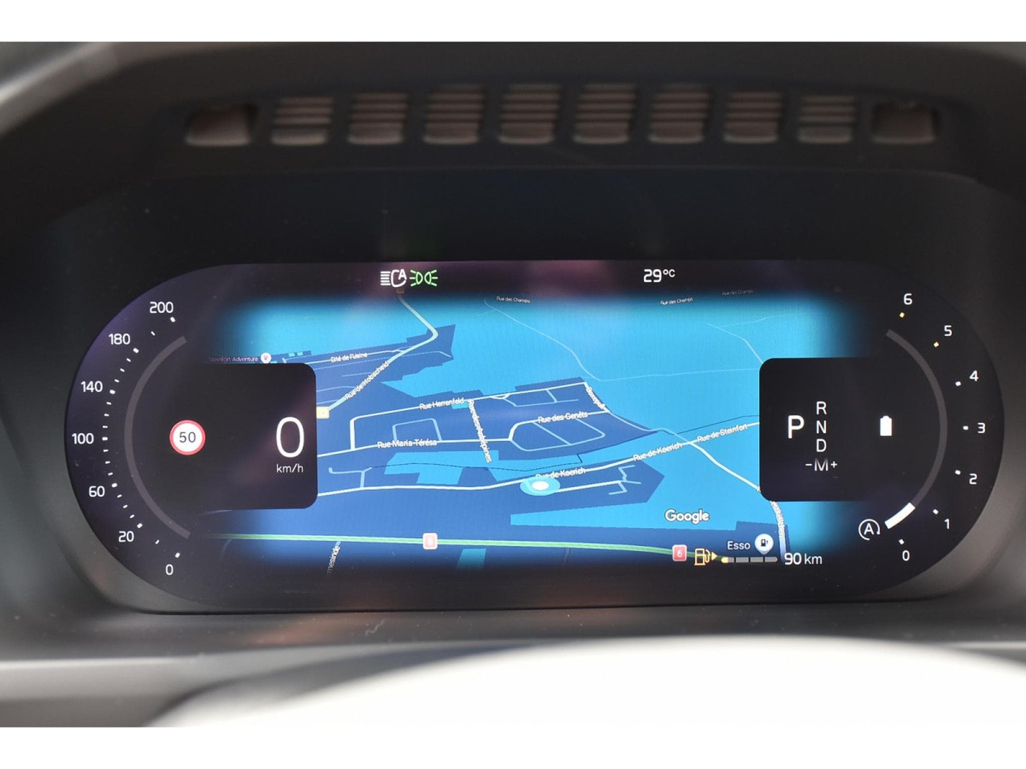 Volvo XC90 2.0 B5 4WD Plus Dark 7Pl. Gear. PANO MEMO HARMAN ATT RMQ 1°M (2023) - Photo 17