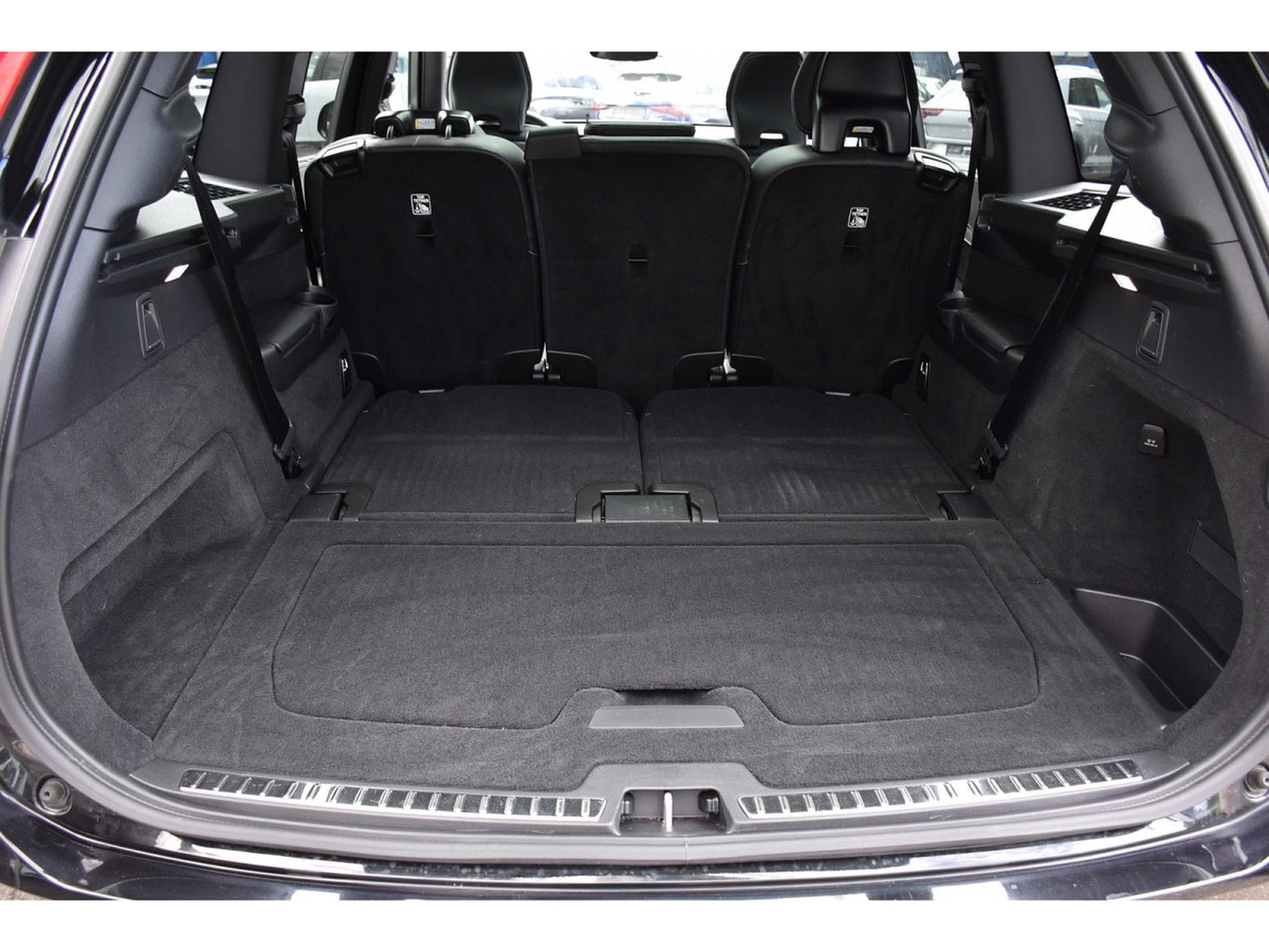 Volvo XC90 2.0 B5 4WD Plus Dark 7Pl. Gear. PANO MEMO HARMAN ATT RMQ 1°M (2023) - Photo 25