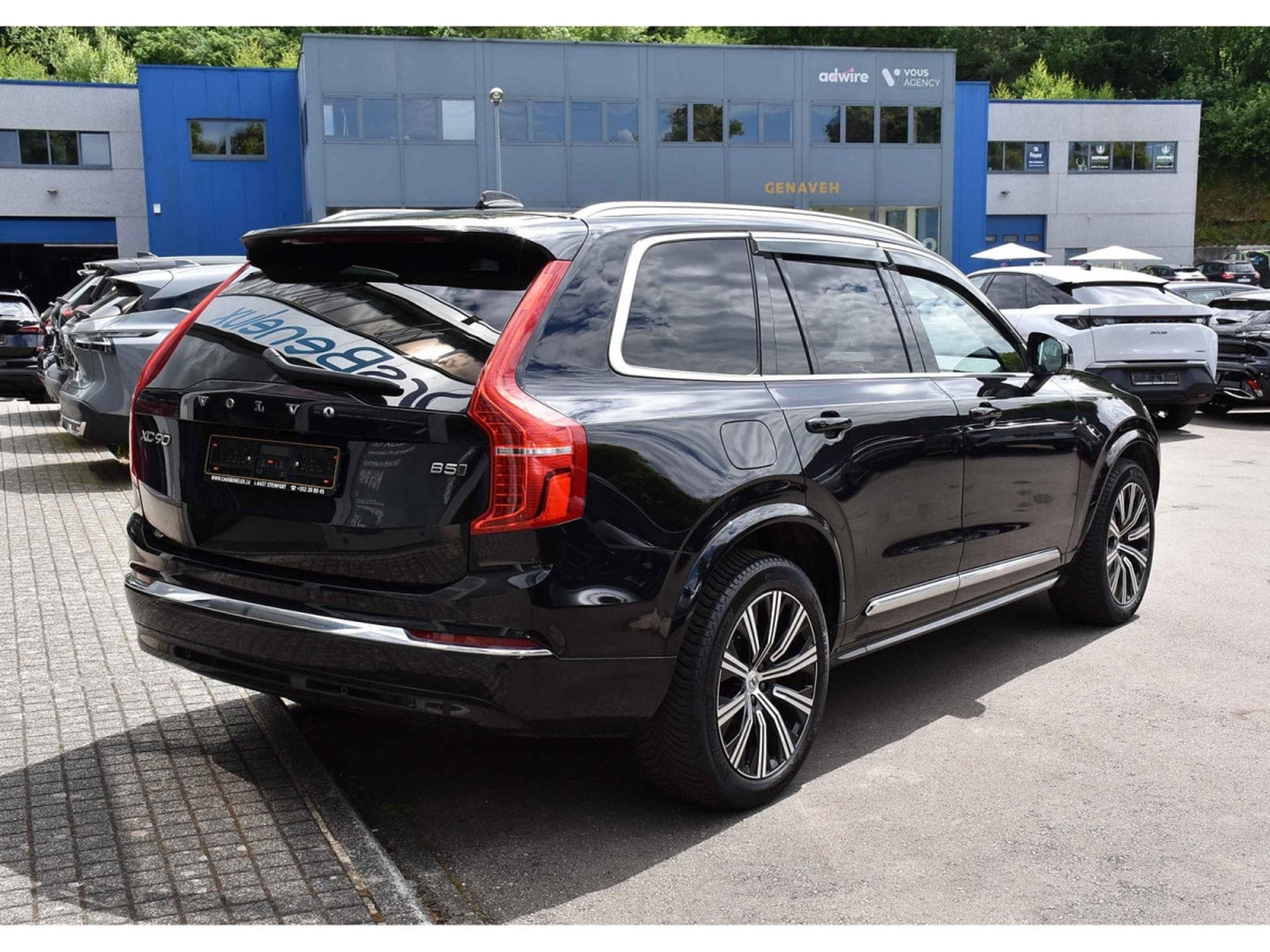 Volvo XC90 2.0 B5 4WD Plus Dark 7Pl. Gear. PANO MEMO HARMAN ATT RMQ 1°M (2023) - Photo 4