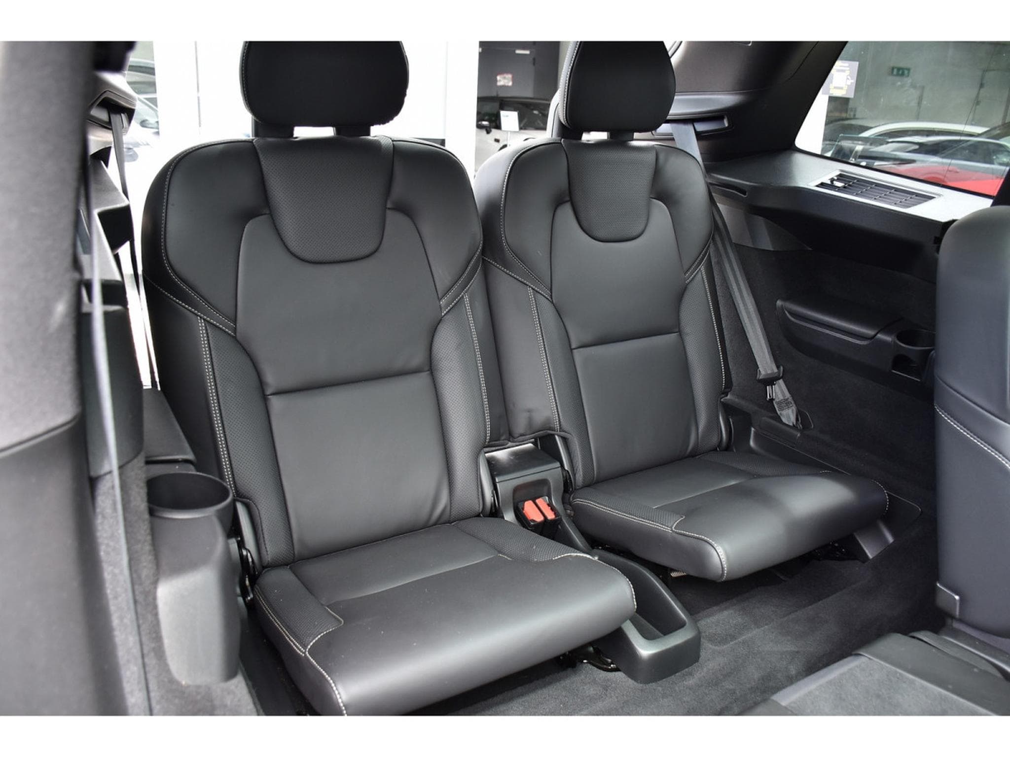 Volvo XC90 2.0 B5 4WD Plus Dark 7Pl. Gear. PANO MEMO HARMAN ATT RMQ 1°M (2023) - Photo 9