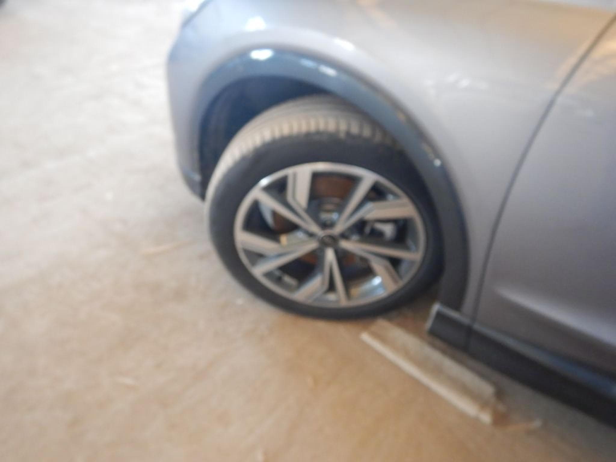 Audi Q4 e-tron Sportback 45 (2024) - Photo 18