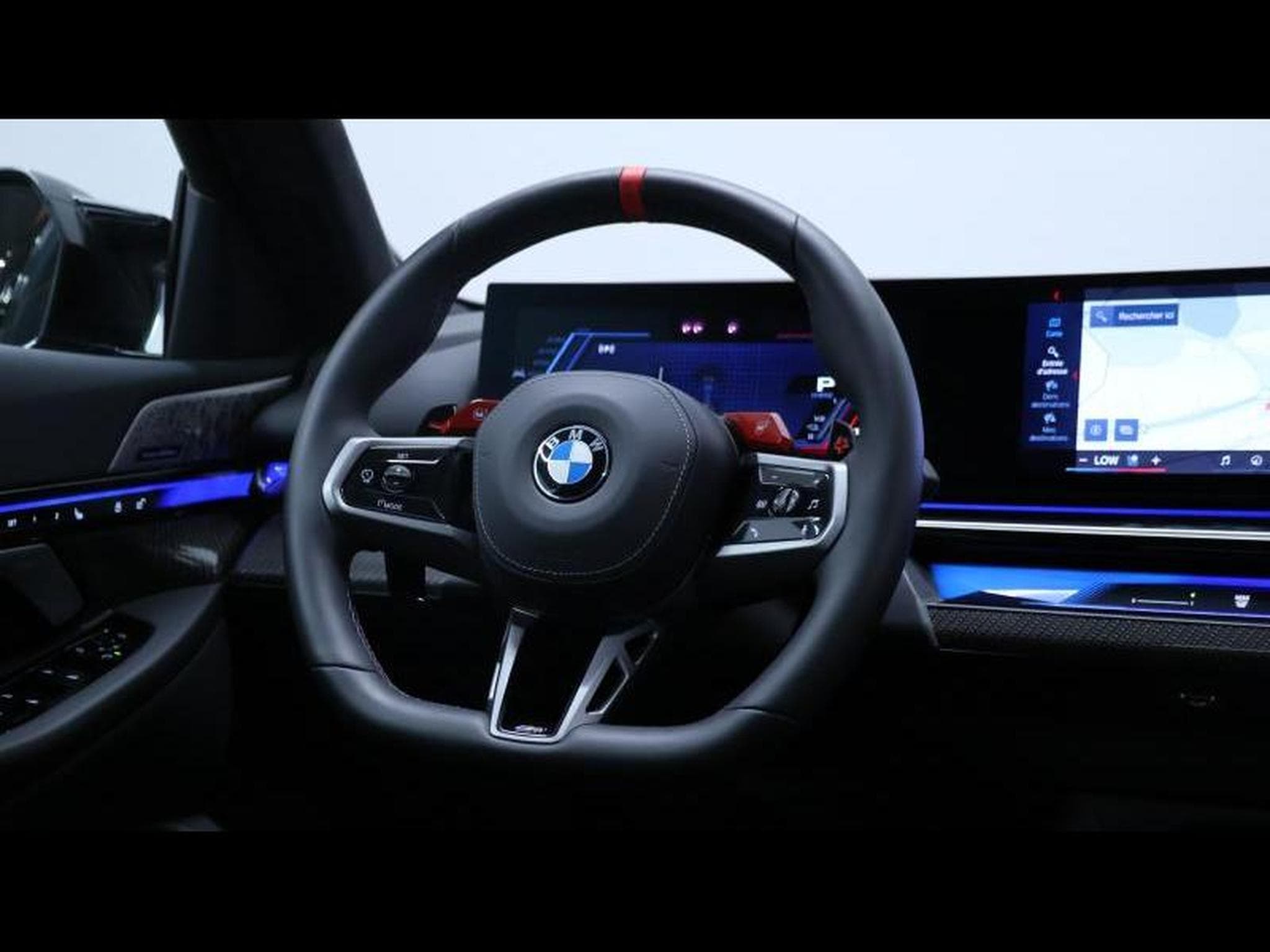 BMW M5 Touring 727 ch (2025) - Photo 17