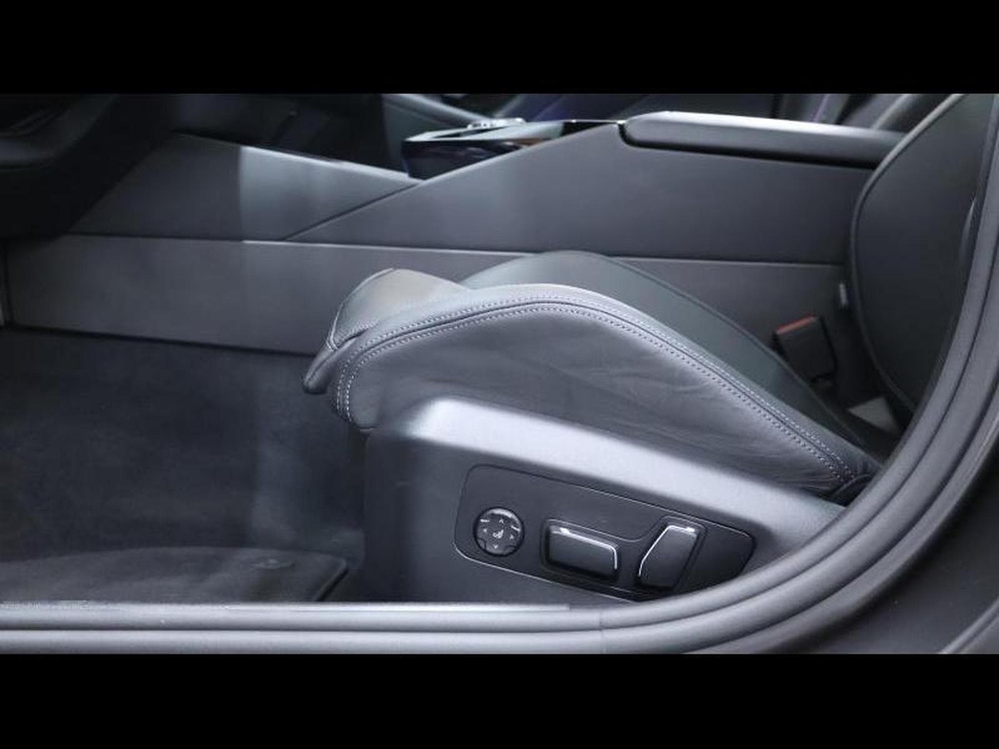BMW M5 Touring 727 ch (2025) - Photo 31