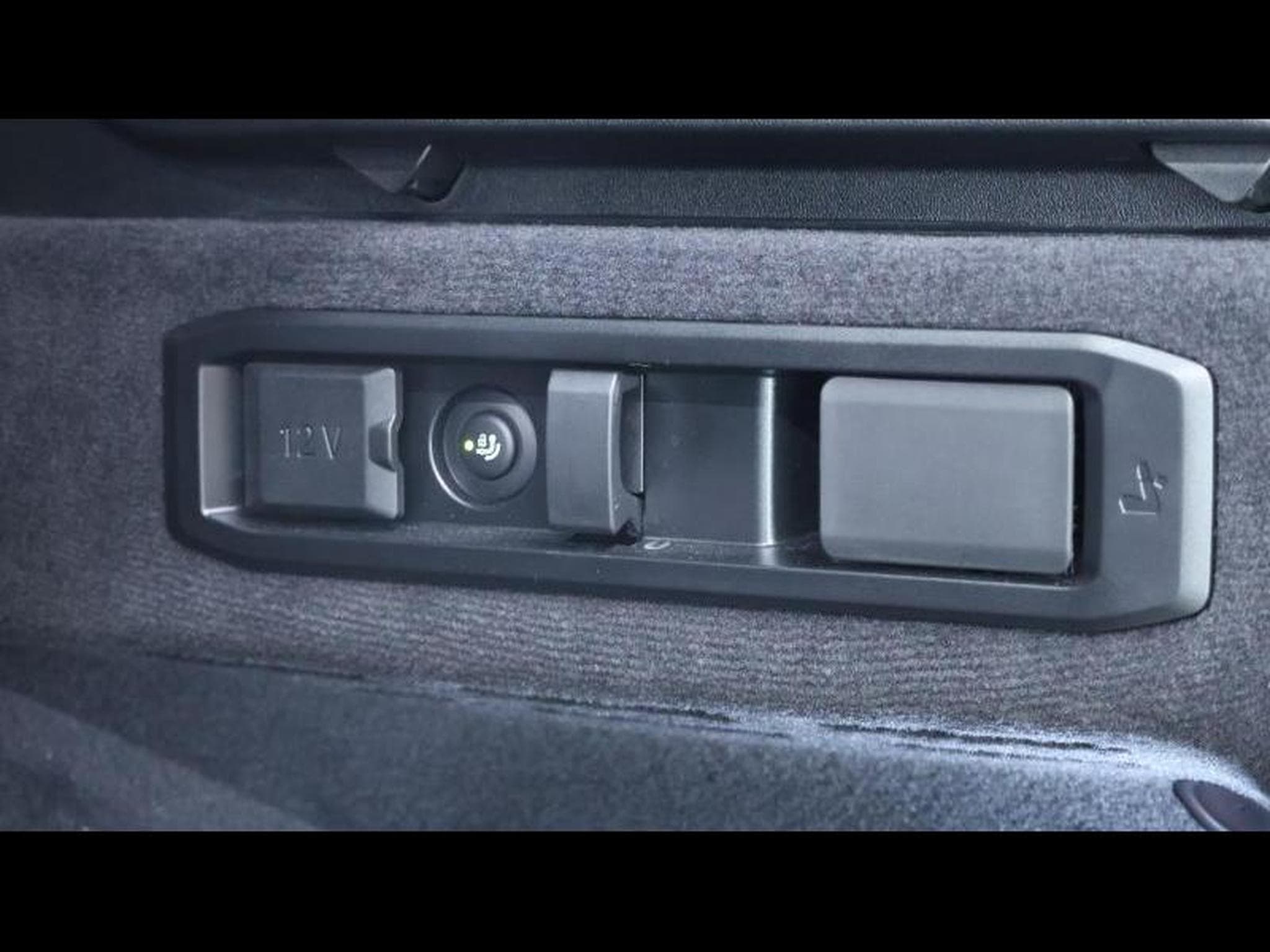 BMW M5 Touring 727 ch (2025) - Photo 40