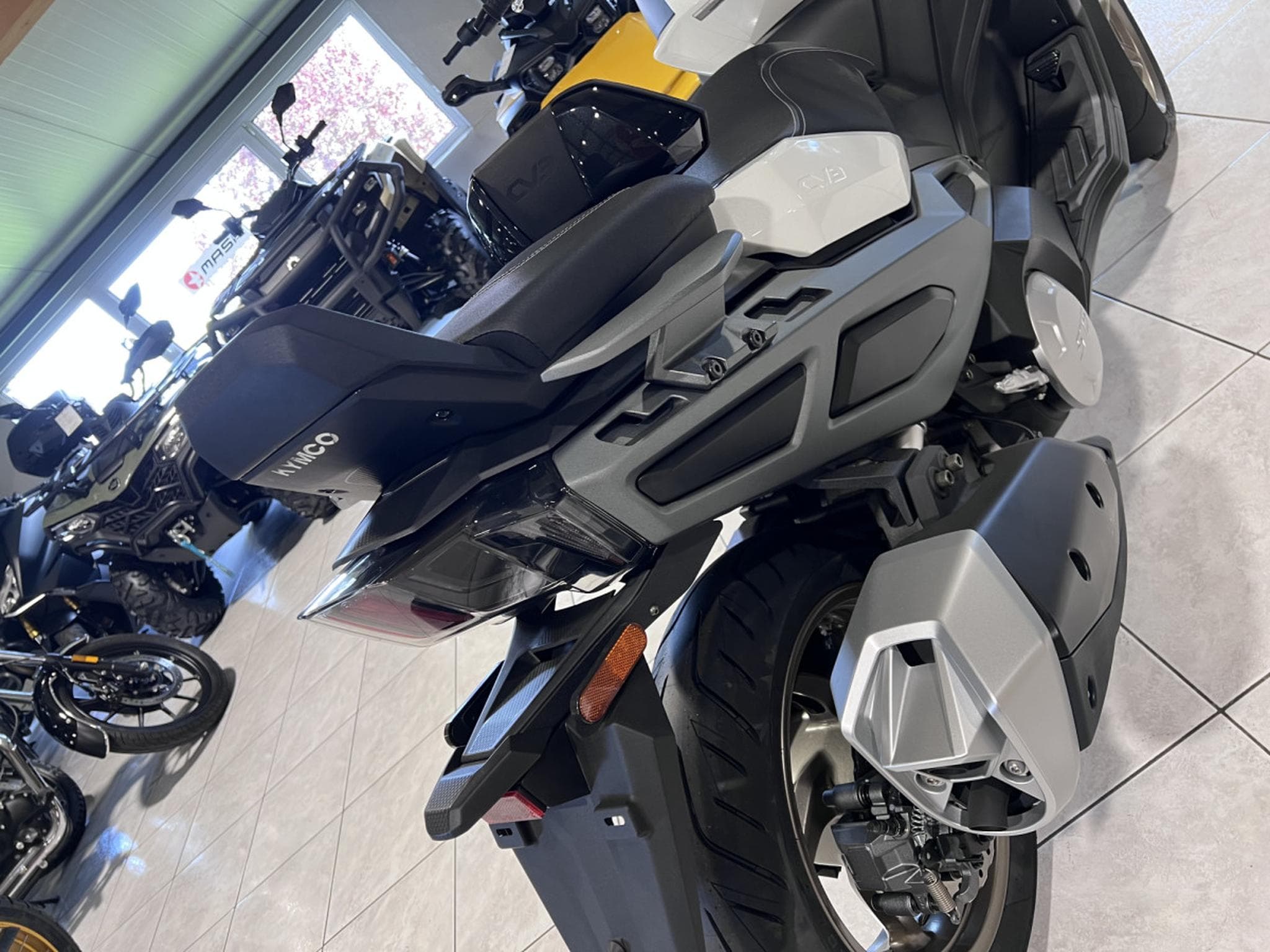 Kymco CV3 575 (2026) - Foto 4