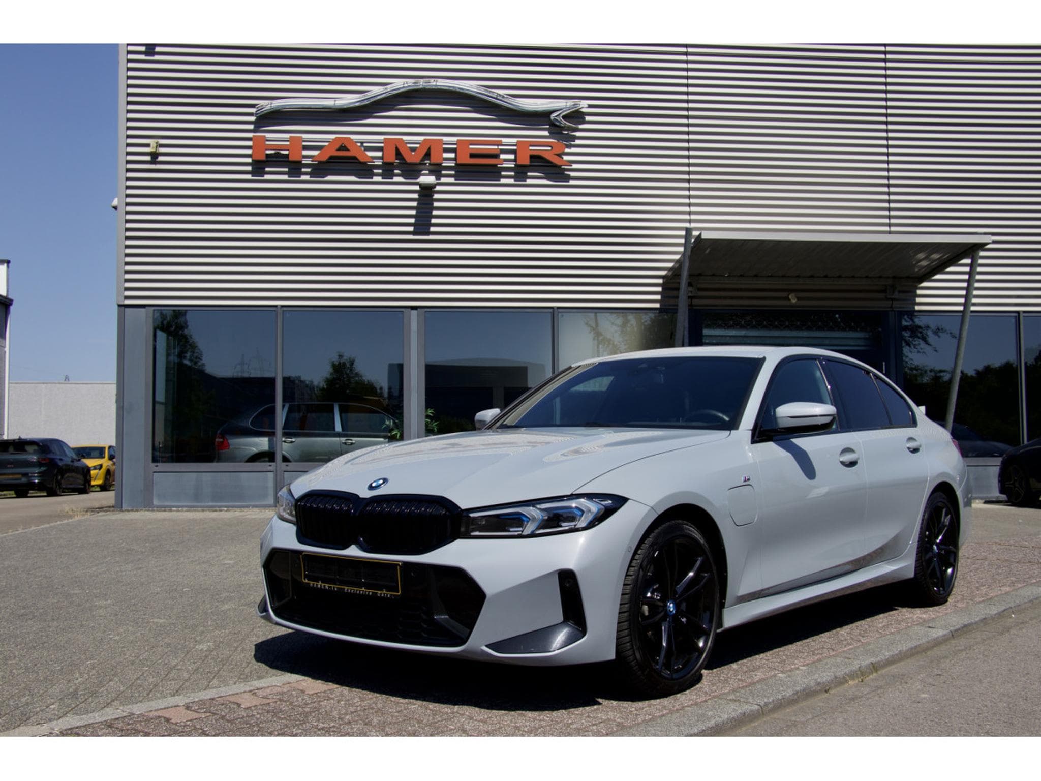 BMW 330 330e Aut. Pack M 19" HuD pack Innovation Driving Assistant (2024) - Photo 1