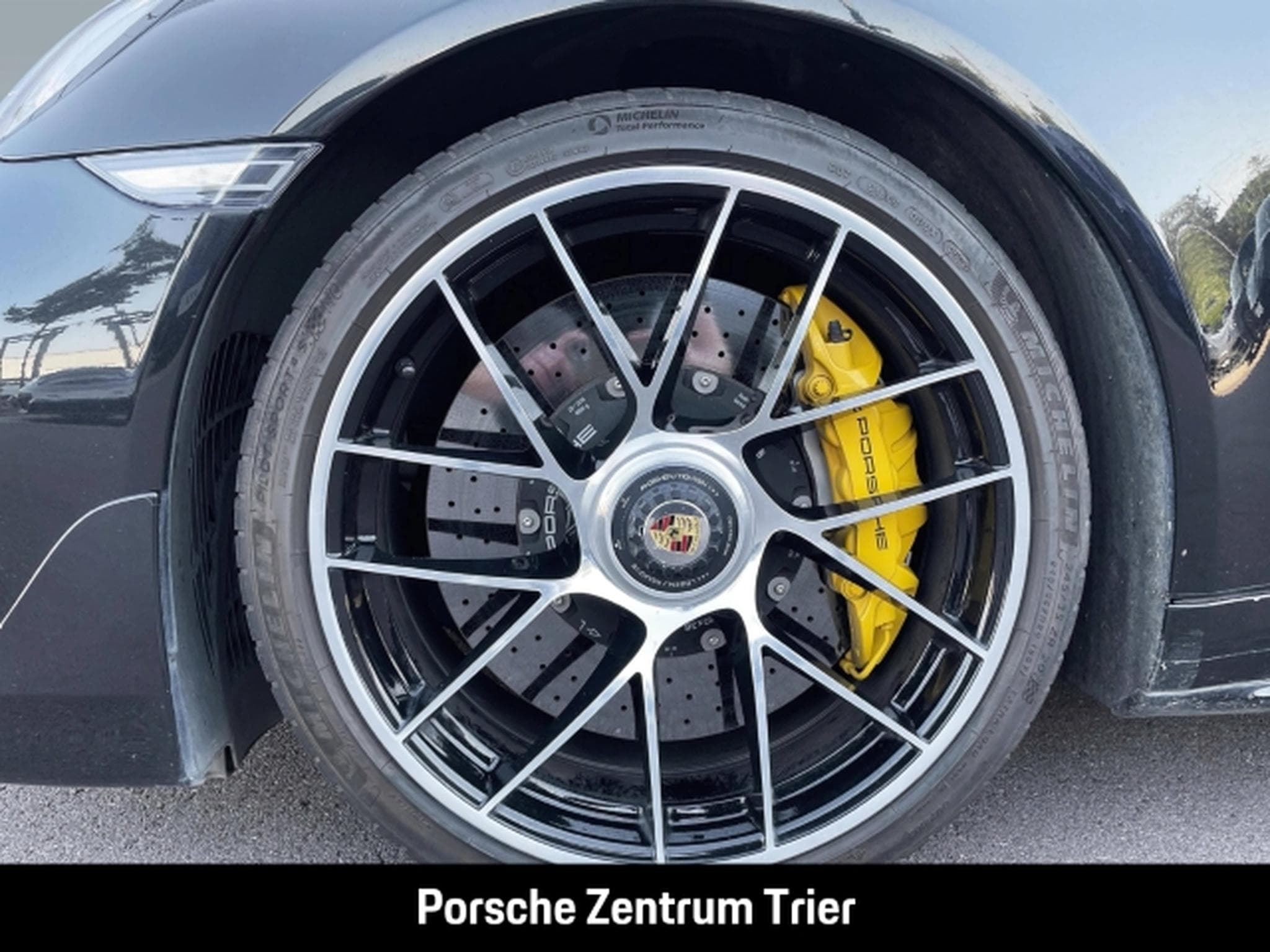 Porsche 991 -2 (911) Turbo S Cabriolet (2016) - Photo 8