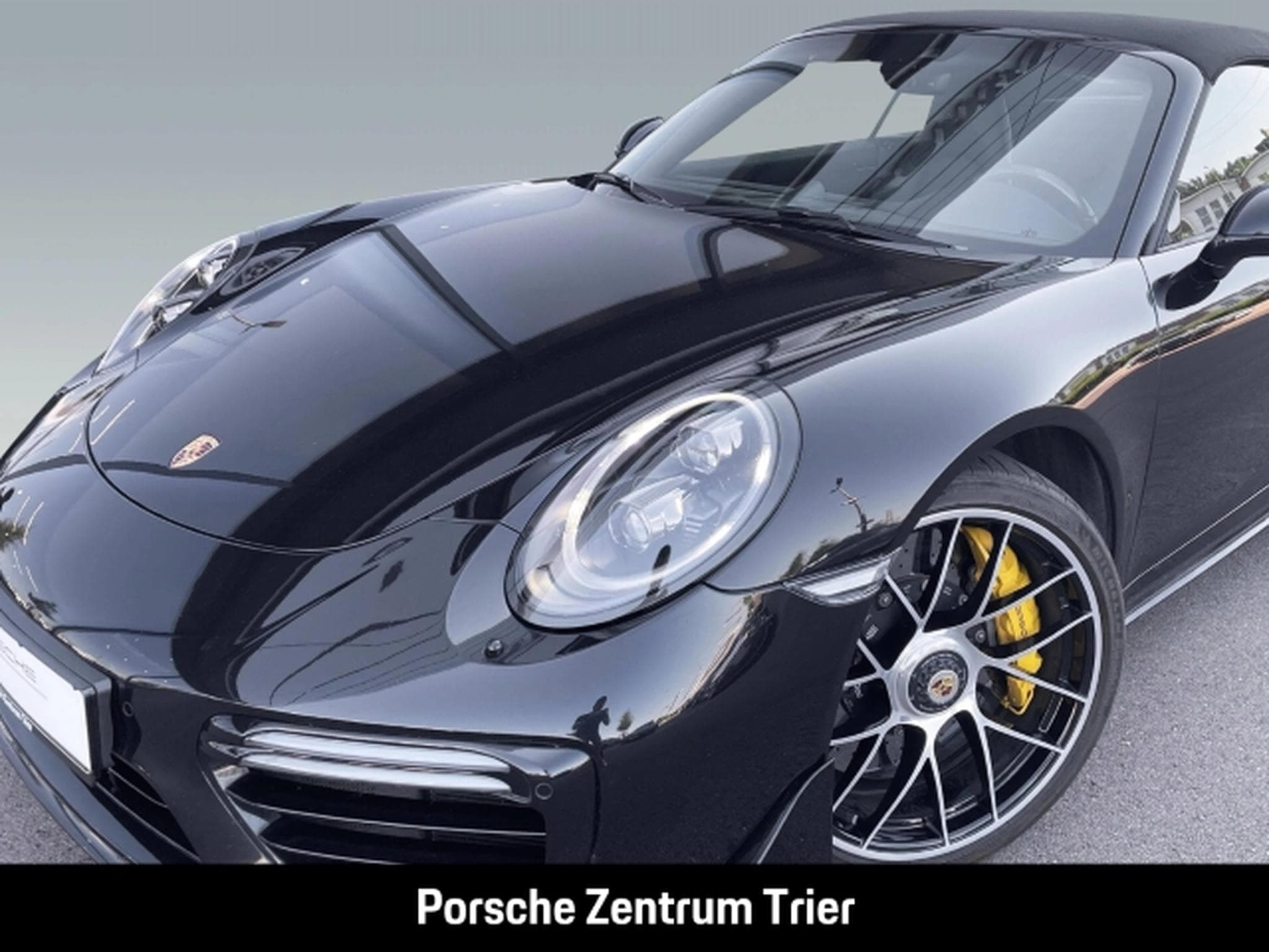 Porsche 991 -2 (911) Turbo S Cabriolet (2016) - Photo 9