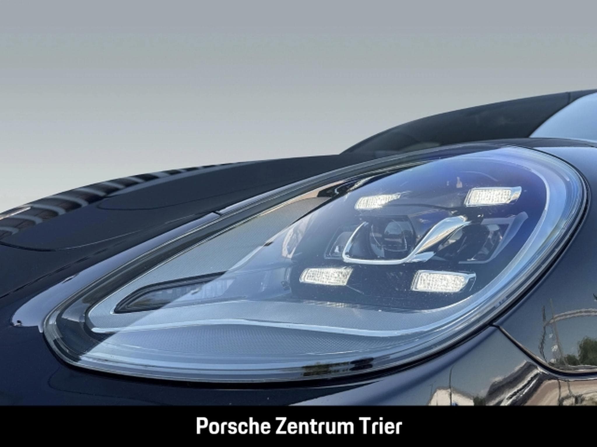 Porsche Panamera S (2022) - Photo 11