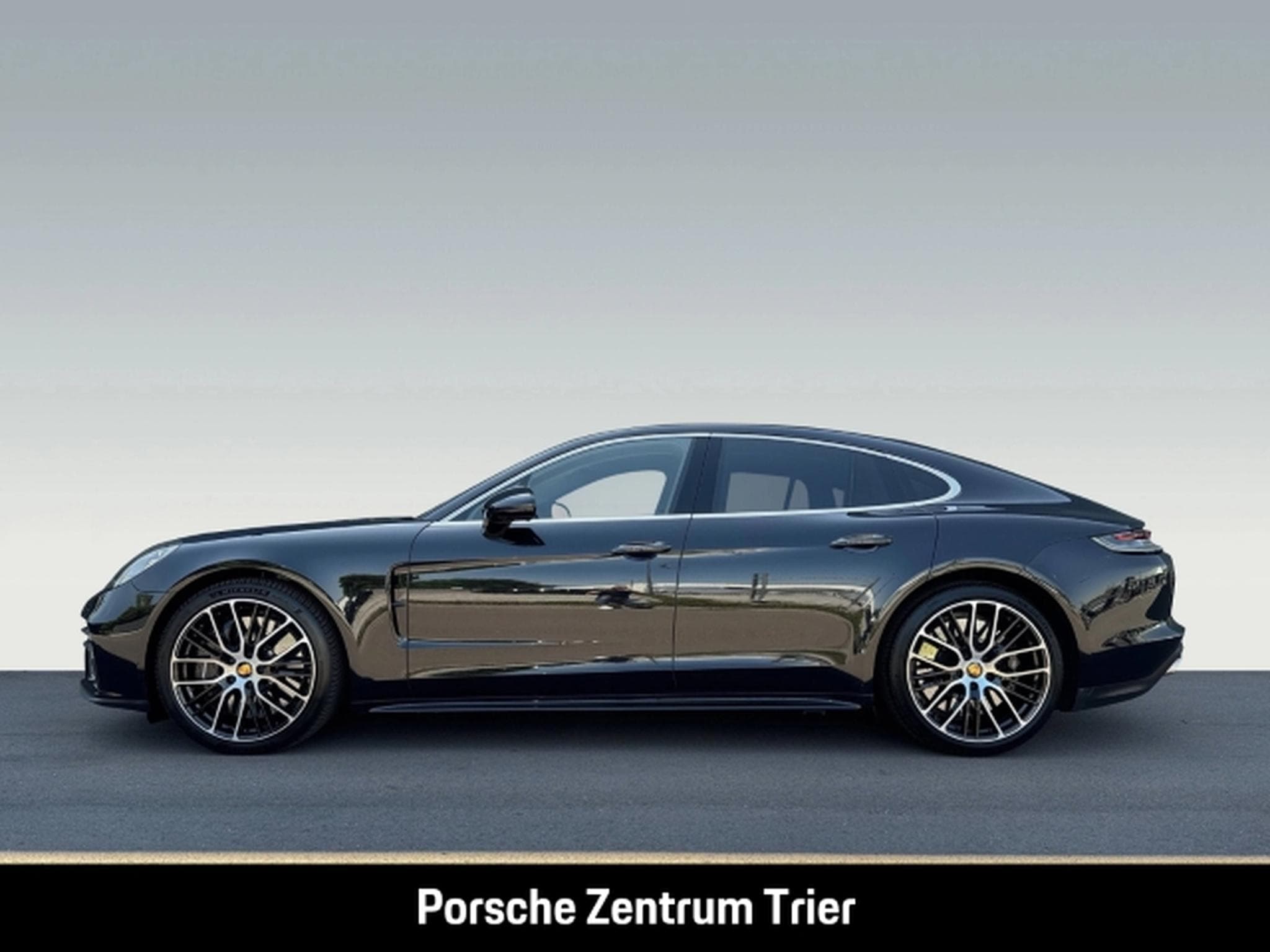 Porsche Panamera S (2022) - Photo 2