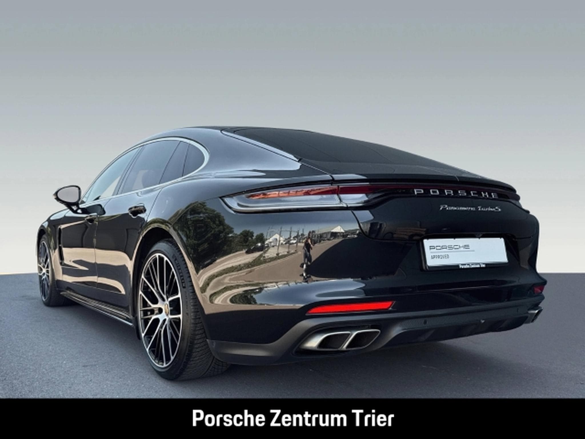 Porsche Panamera S (2022) - Photo 3