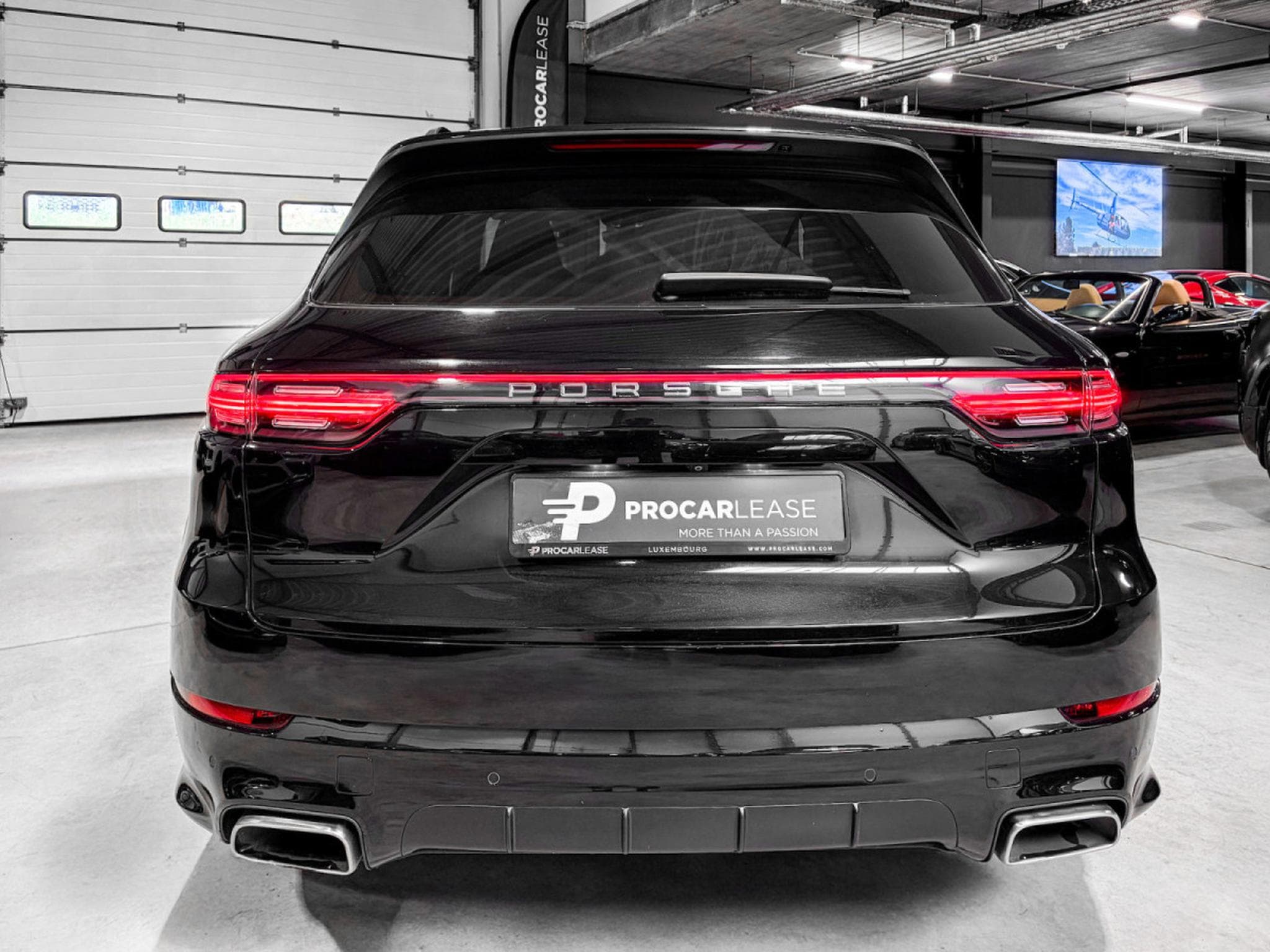 Porsche Cayenne 3.0 V6/PANORAMA/KAMERA/ (2018) - Foto 14