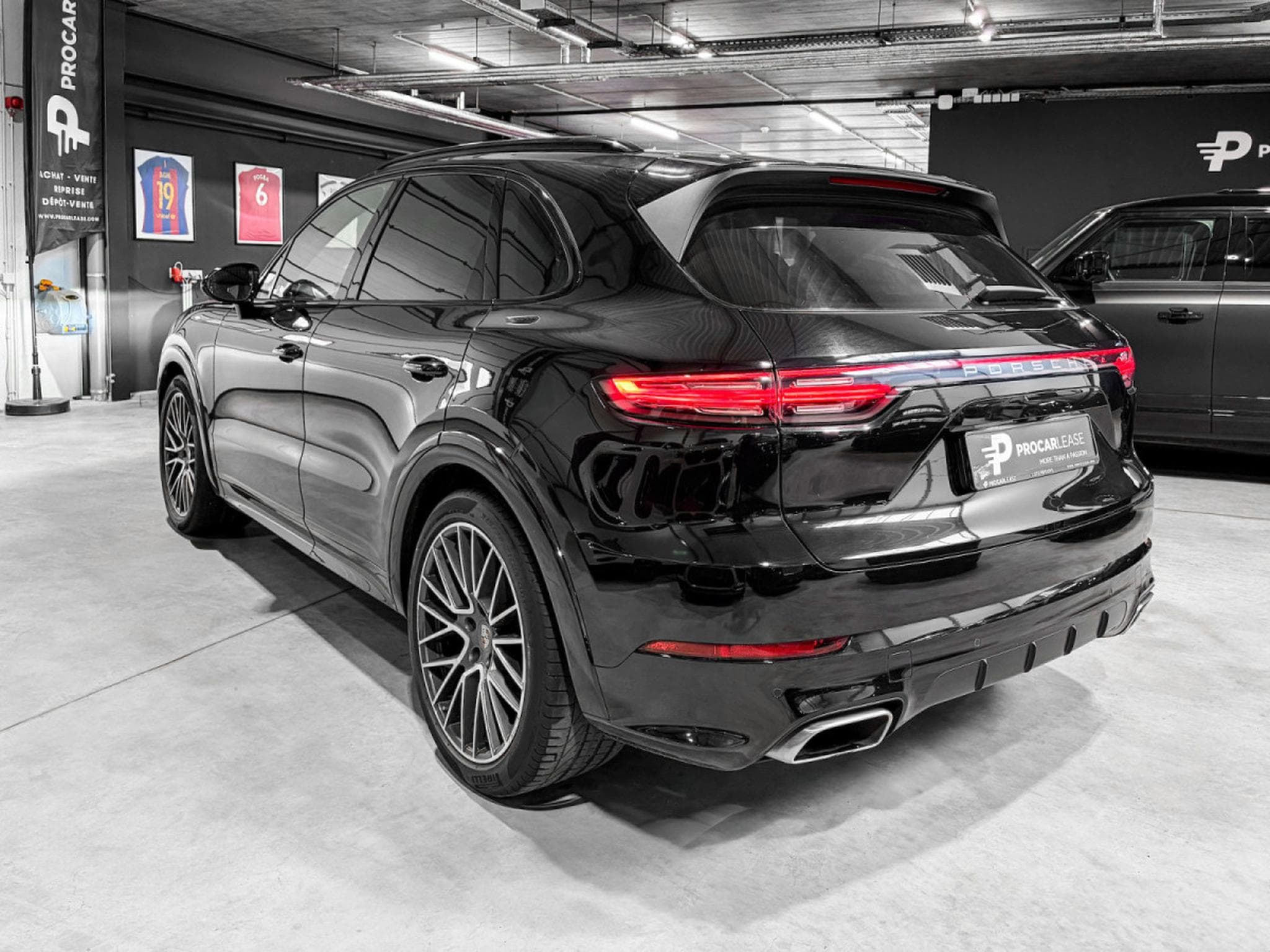 Porsche Cayenne 3.0 V6/PANORAMA/KAMERA/ (2018) - Foto 6