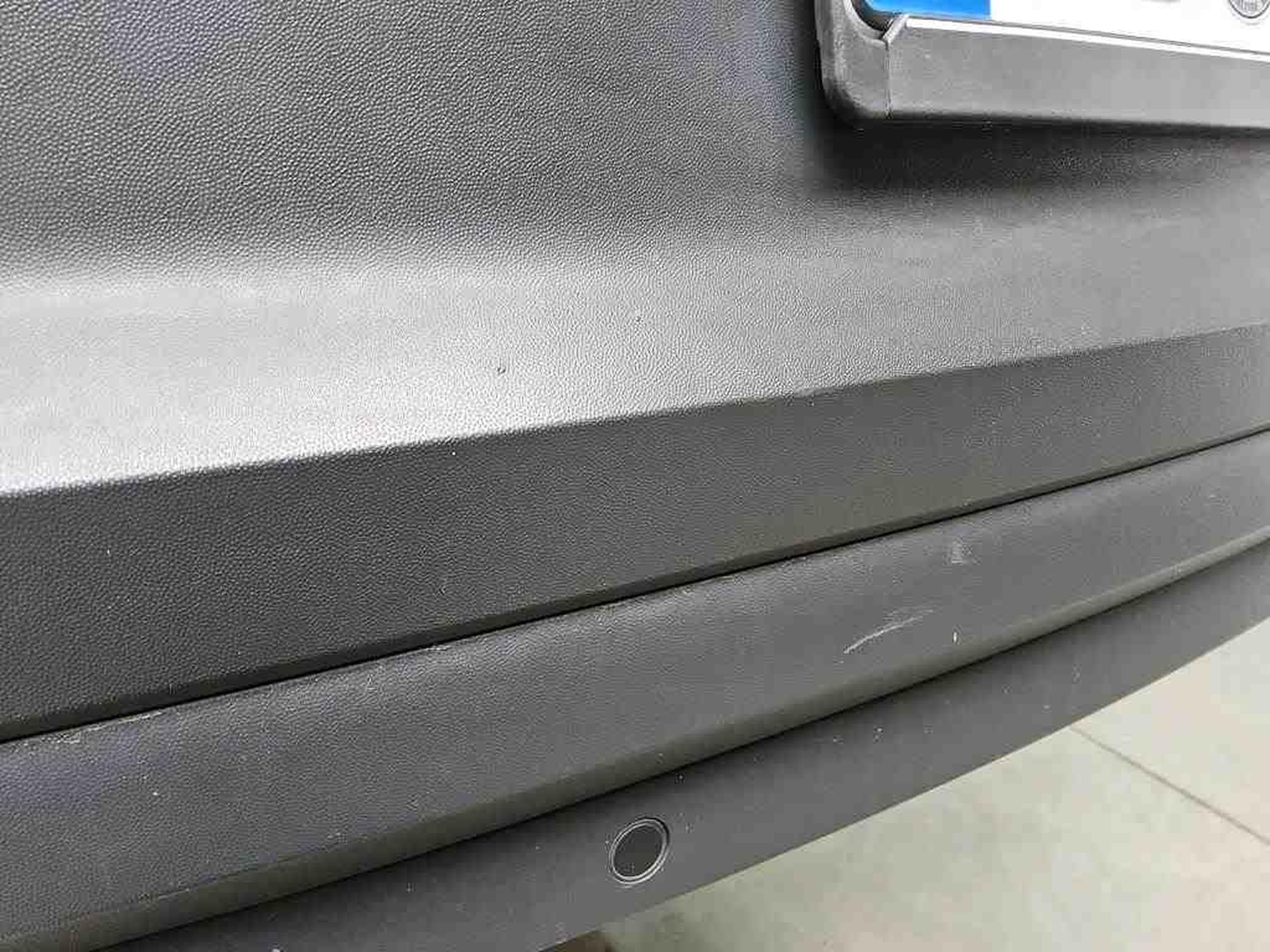 VW ID.4 Pro (2024) - Photo 15
