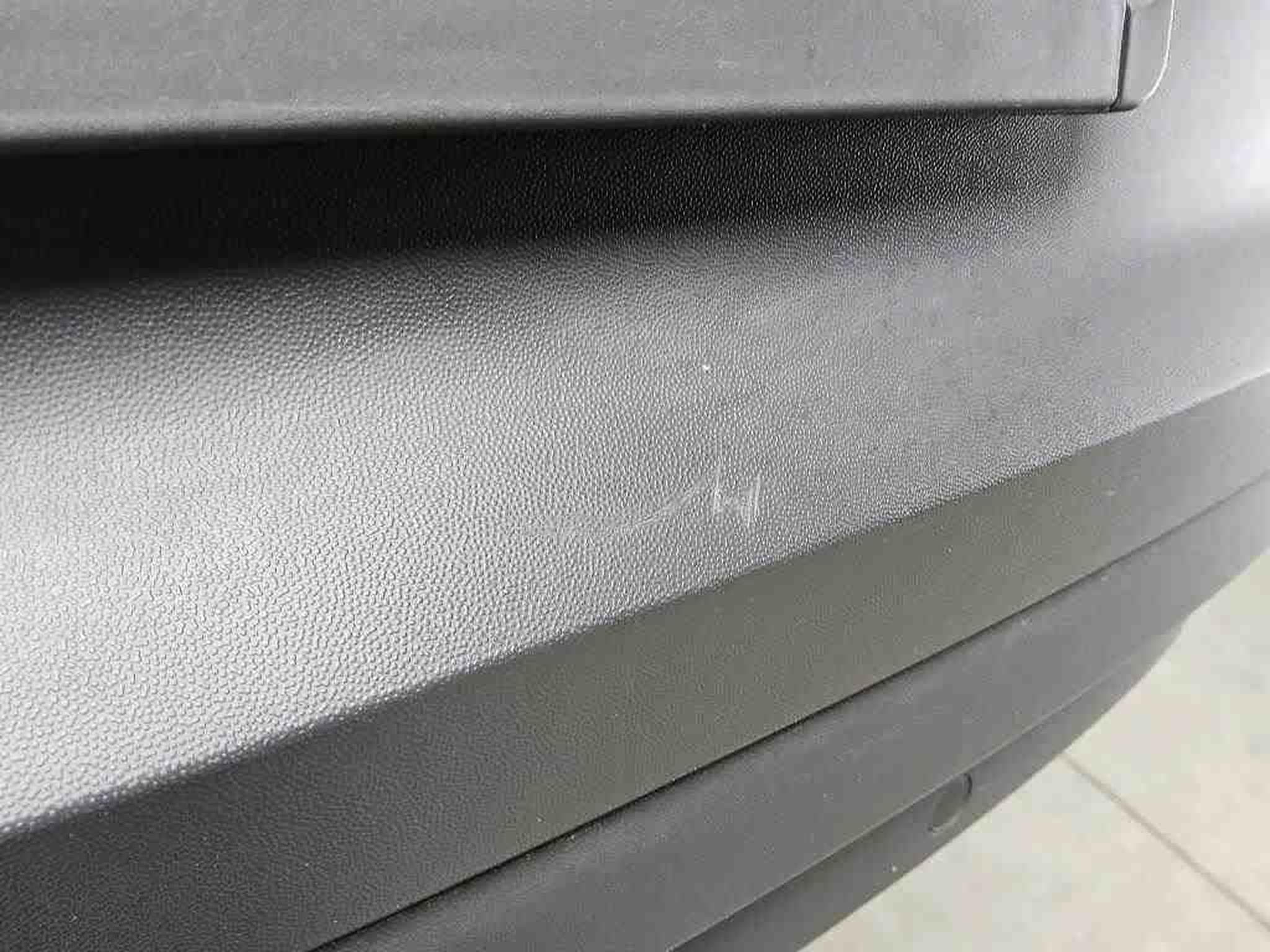 VW ID.4 Pro (2024) - Photo 16