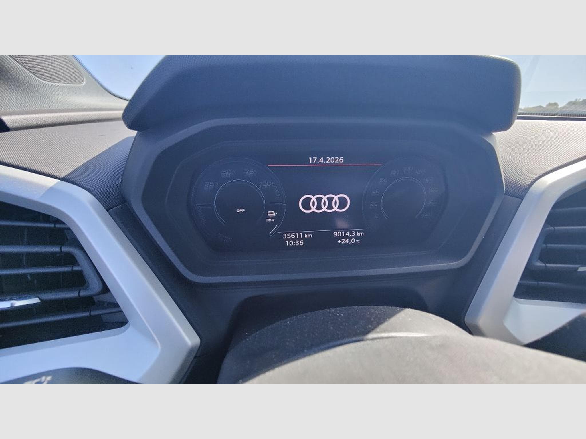 Audi Q4 e-tron Standard (2024) - Photo 18