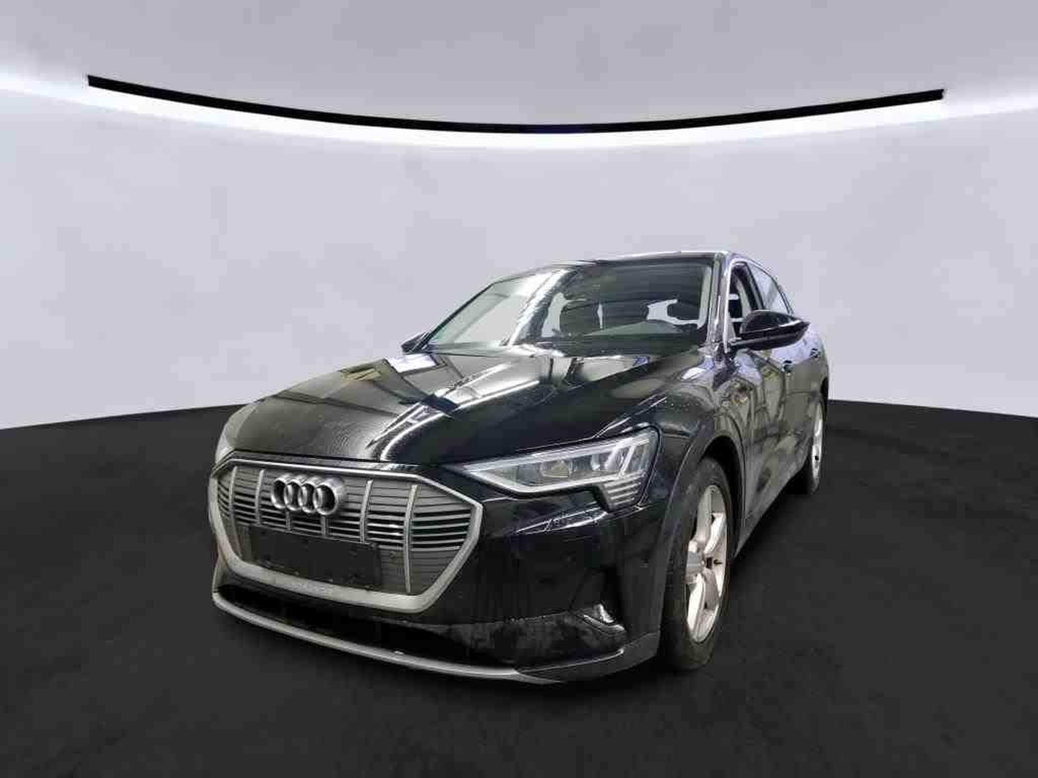 Audi e-tron Advanced (2022) - Photo 1