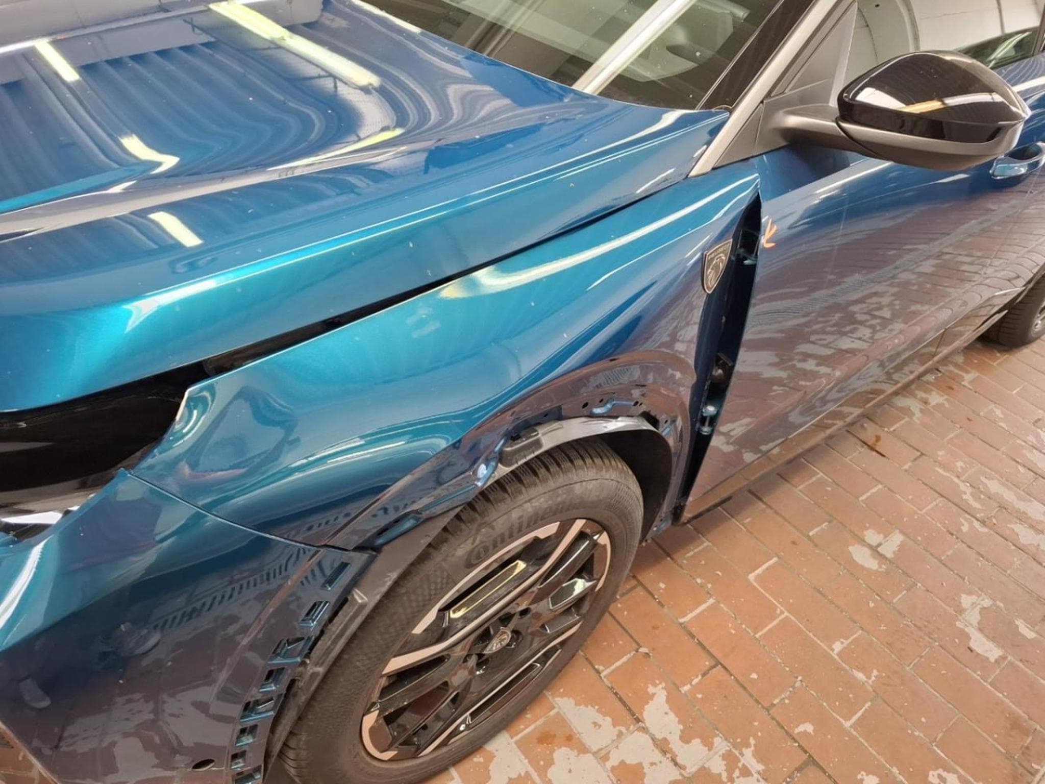 Peugeot 3008 GT (2024) - Photo 10