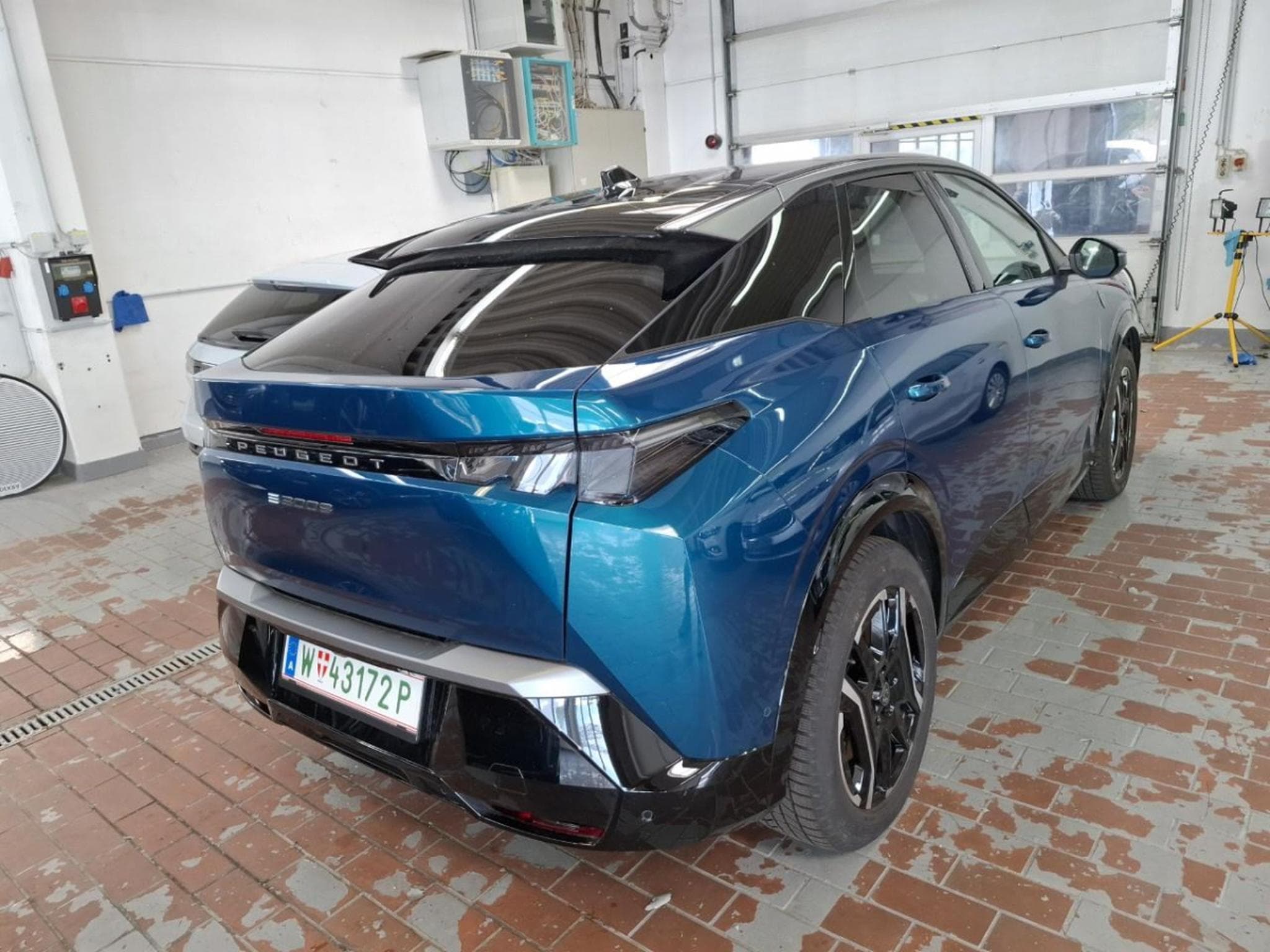 Peugeot 3008 GT (2024) - Photo 2