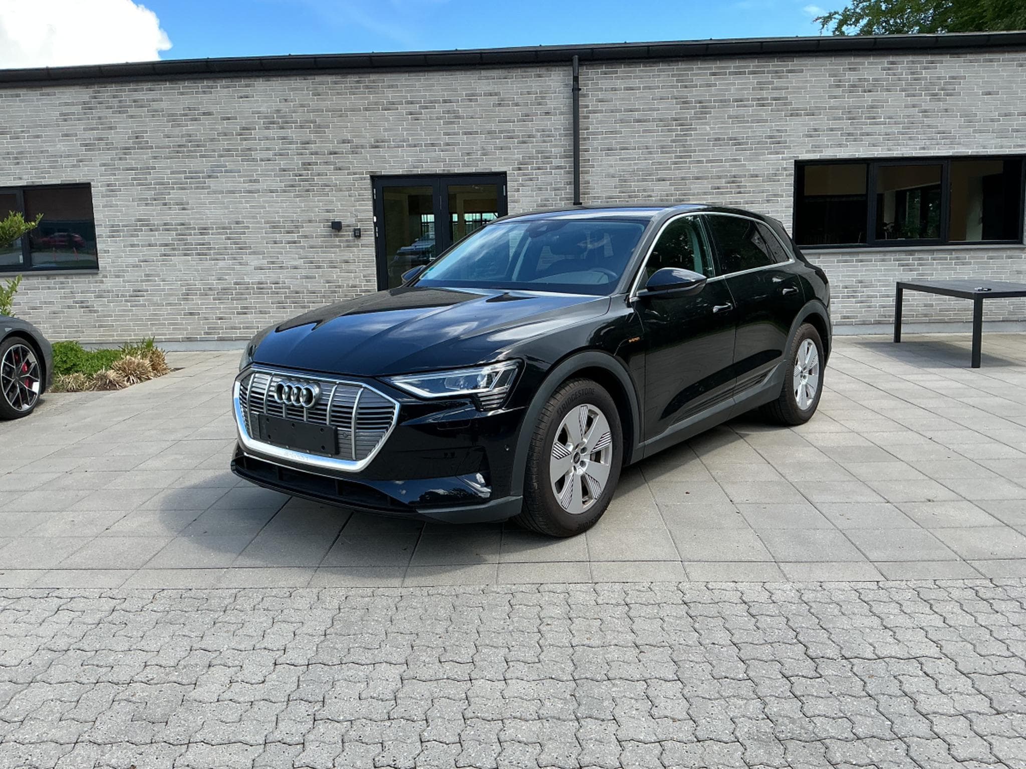Audi e-tron Standard (2022) - Photo 1