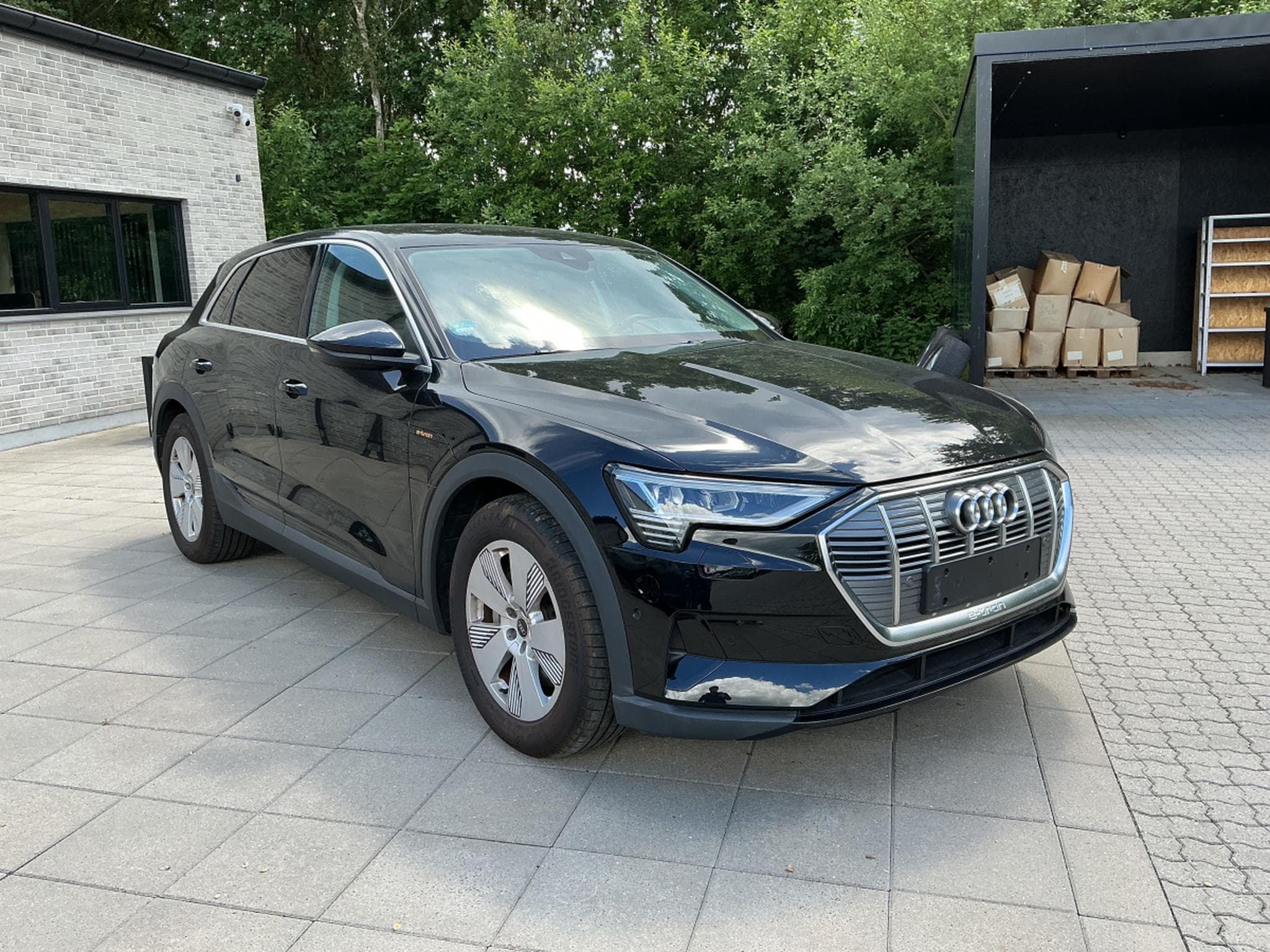 Audi e-tron Standard (2022) - Photo 2