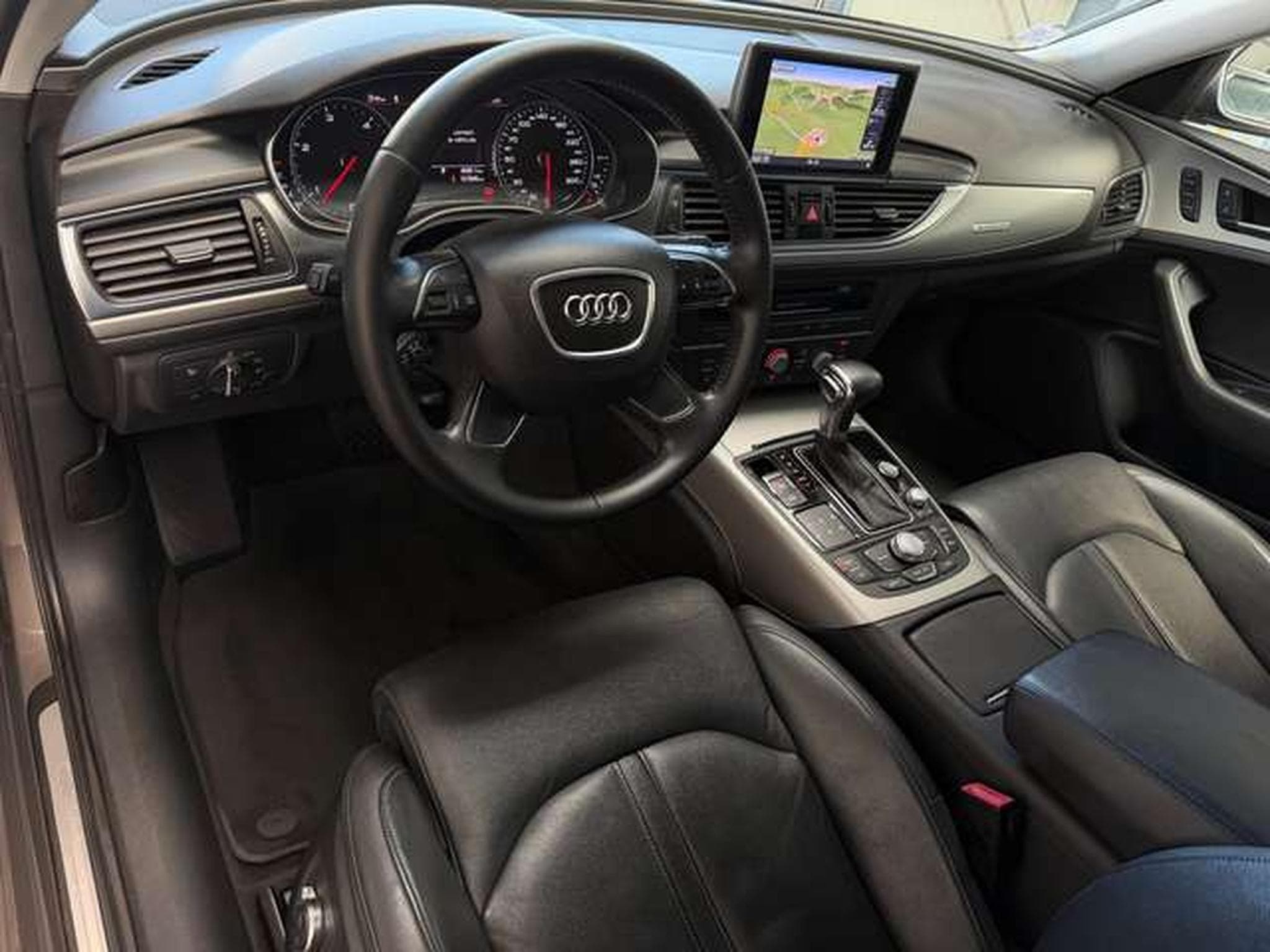 Audi A6 3.0 TDI 204 QUATTRO (2014) - Photo 12