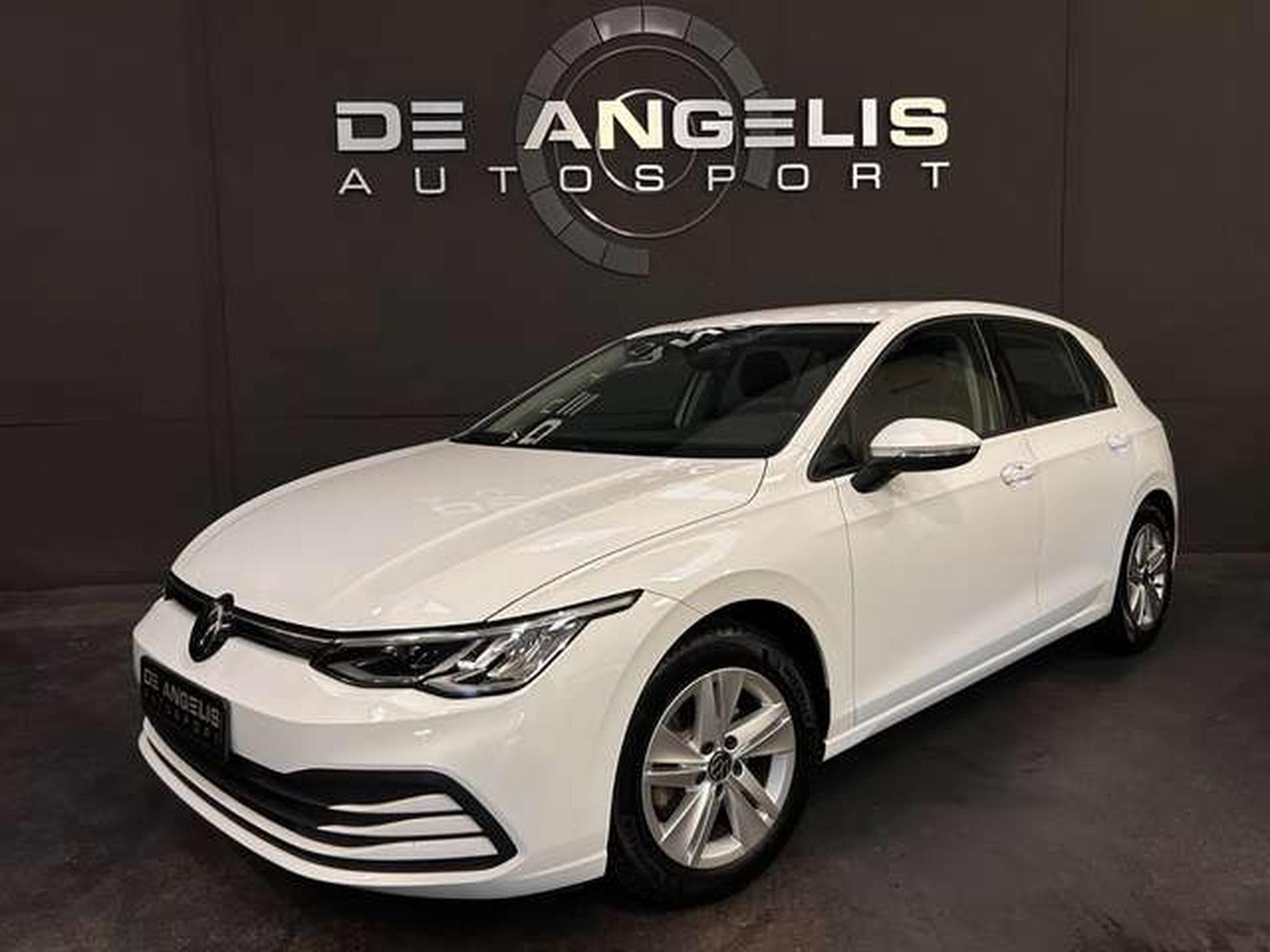 VW Golf 1.0 TSI 110 LIFE (2023) - Photo 1