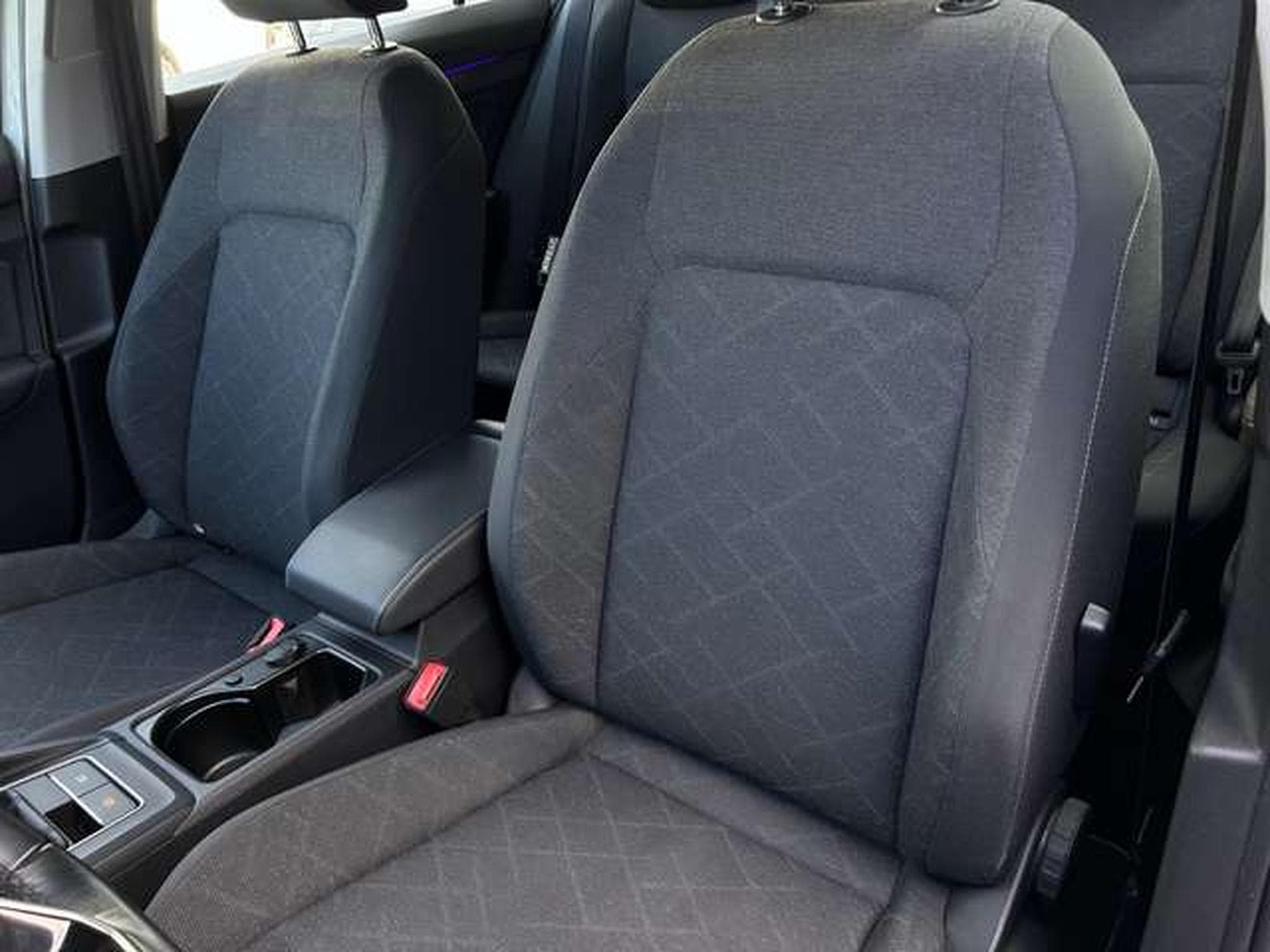 VW Golf 1.0 TSI 110 LIFE (2023) - Photo 14