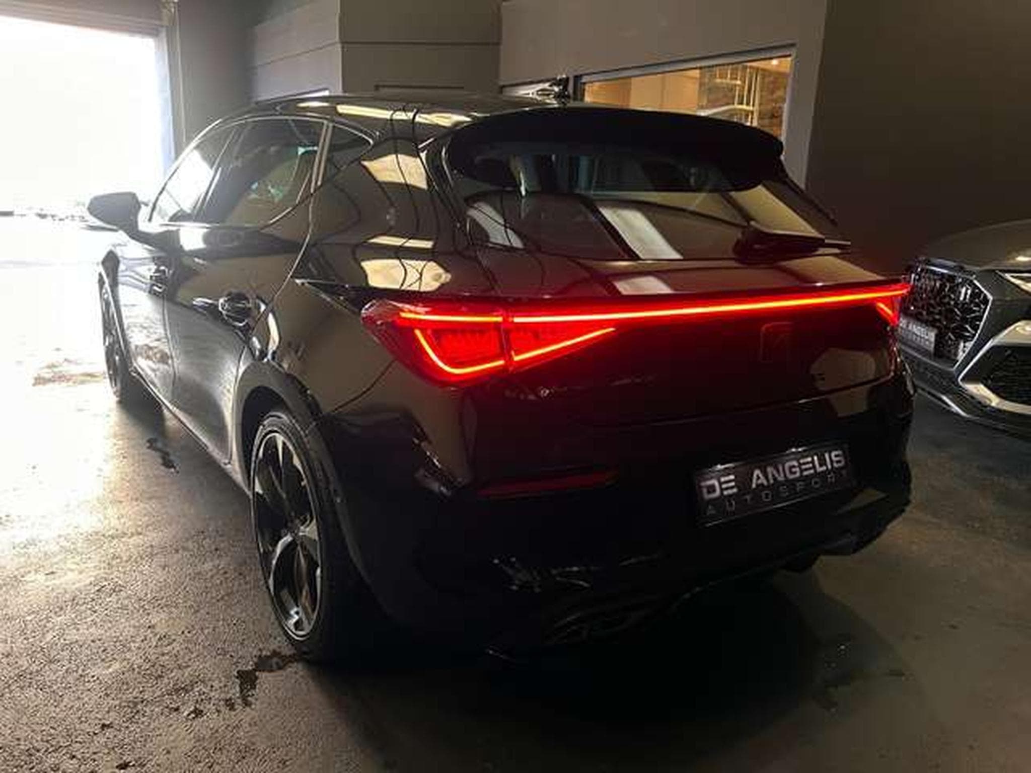 CUPRA Leon 1.5 ETSI 150 V DSG (2024) - Photo 6