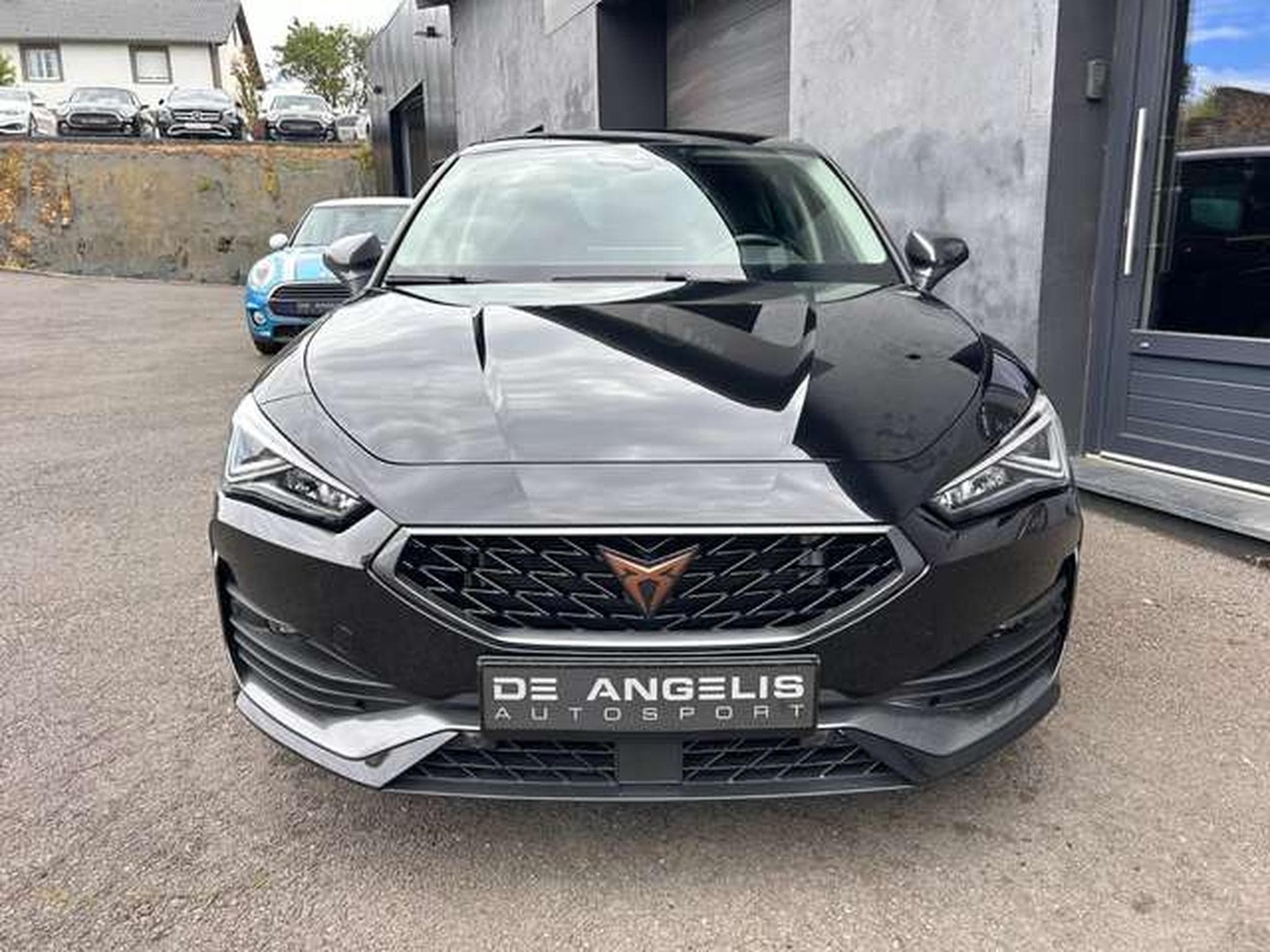 CUPRA Leon 1.5 ETSI 150 V DSG (2024) - Photo 8