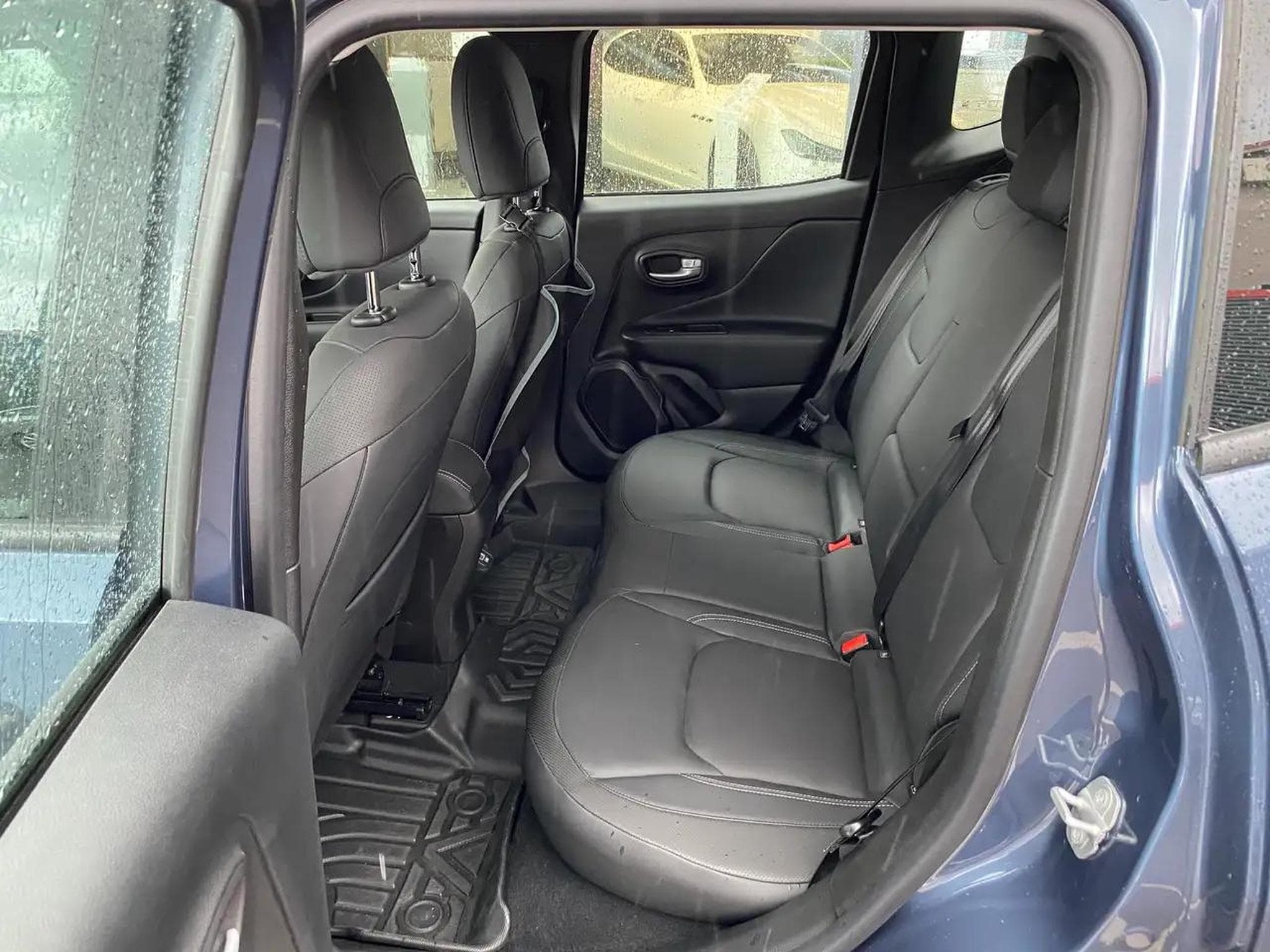 Jeep Renegade (2024) - Foto 14