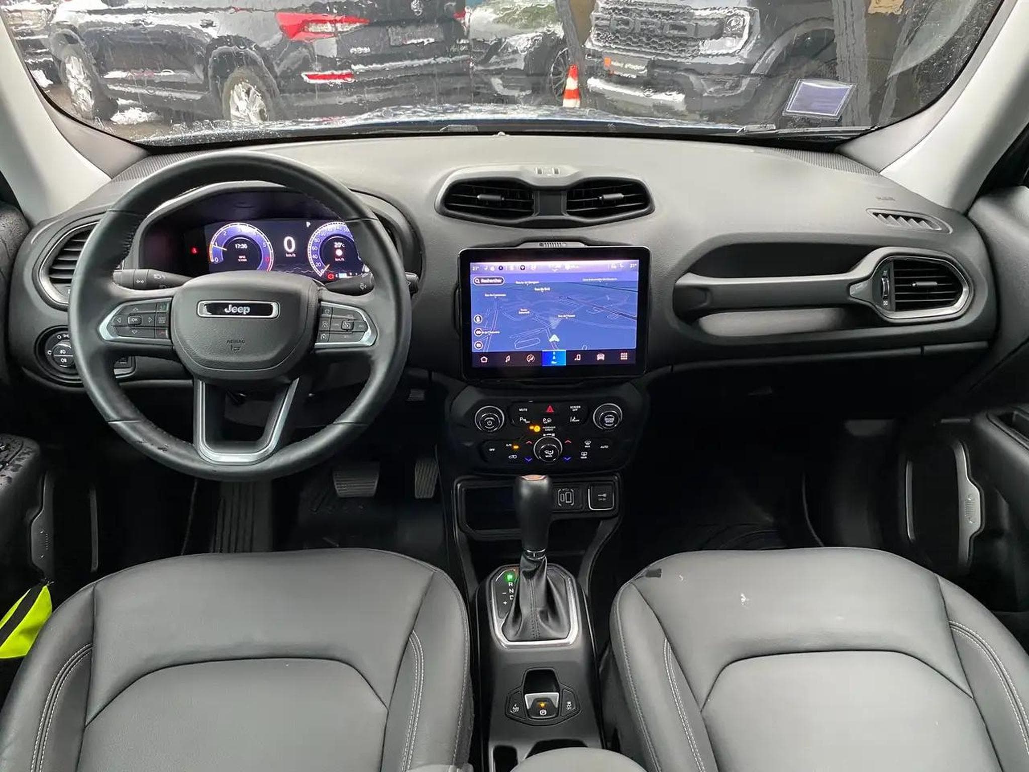 Jeep Renegade (2024) - Foto 16