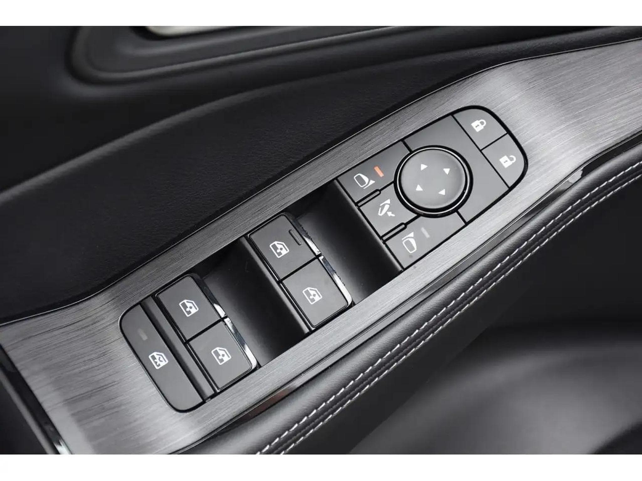 Nissan X-Trail (2026) - Photo 21