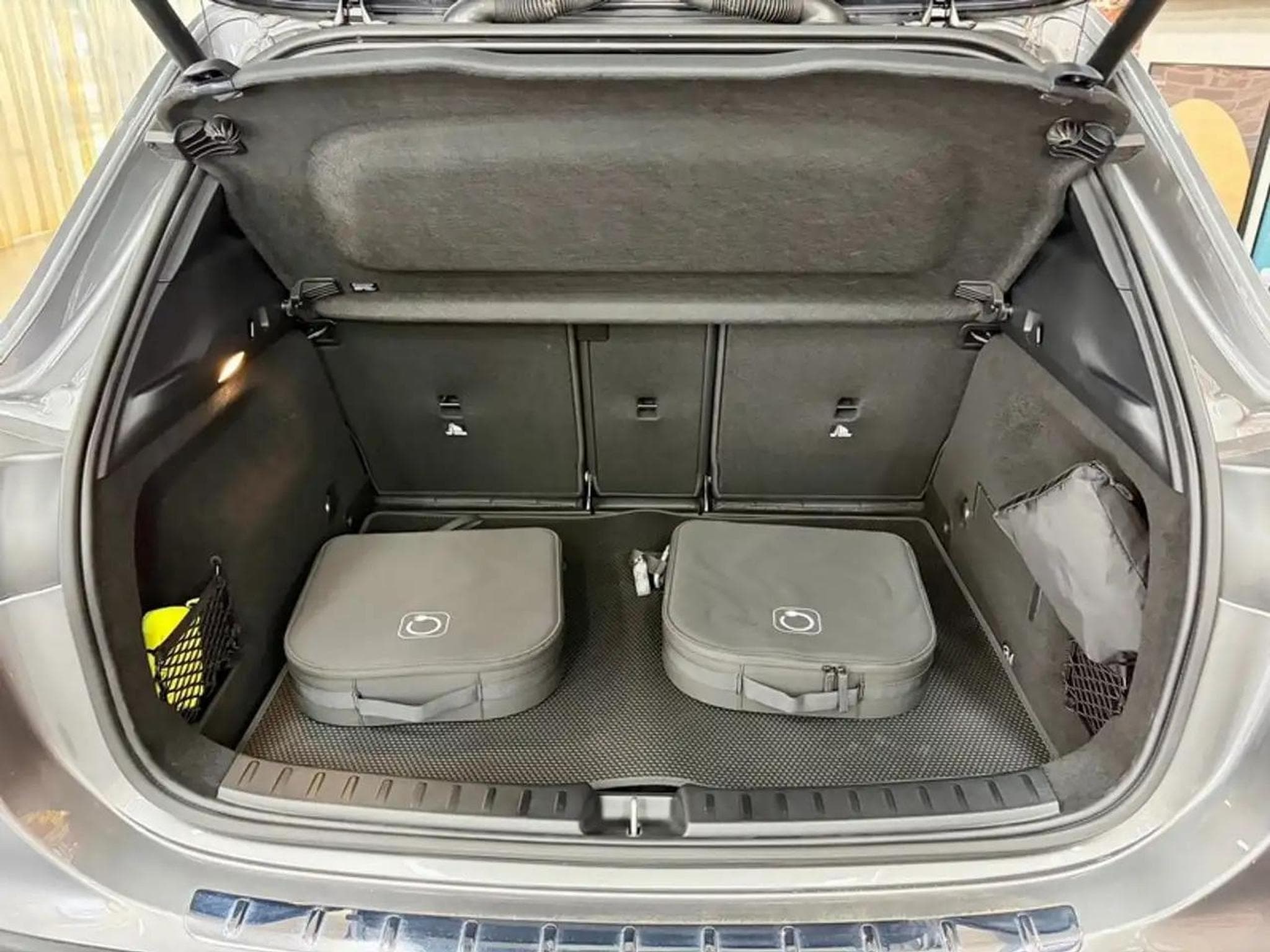 Mercedes GLA 200 (2025) - Photo 7