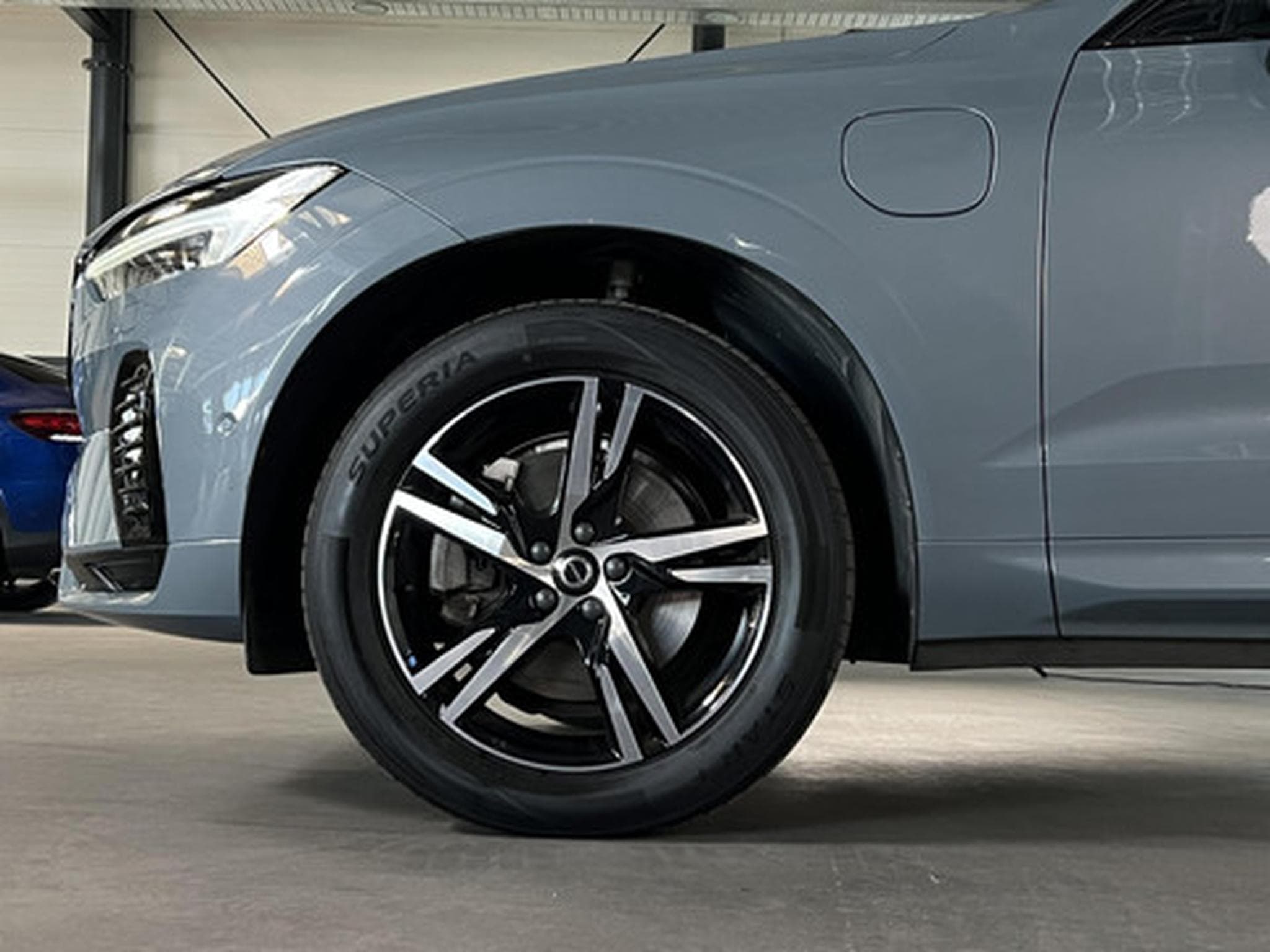 Volvo XC60 XC-60 T6 Recharge Geartronic R-Design | ADAPTIVE CRUISE CONT (2022) - Photo 5