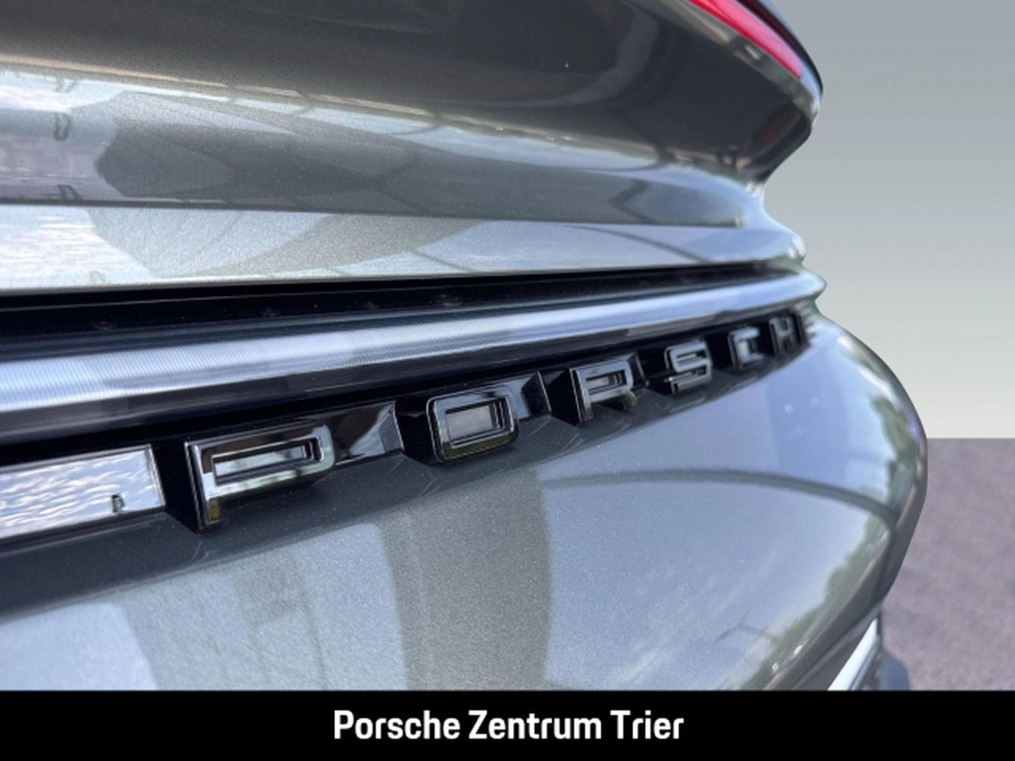 Porsche 992 (911) Turbo Cabriolet (2023) - Photo 13