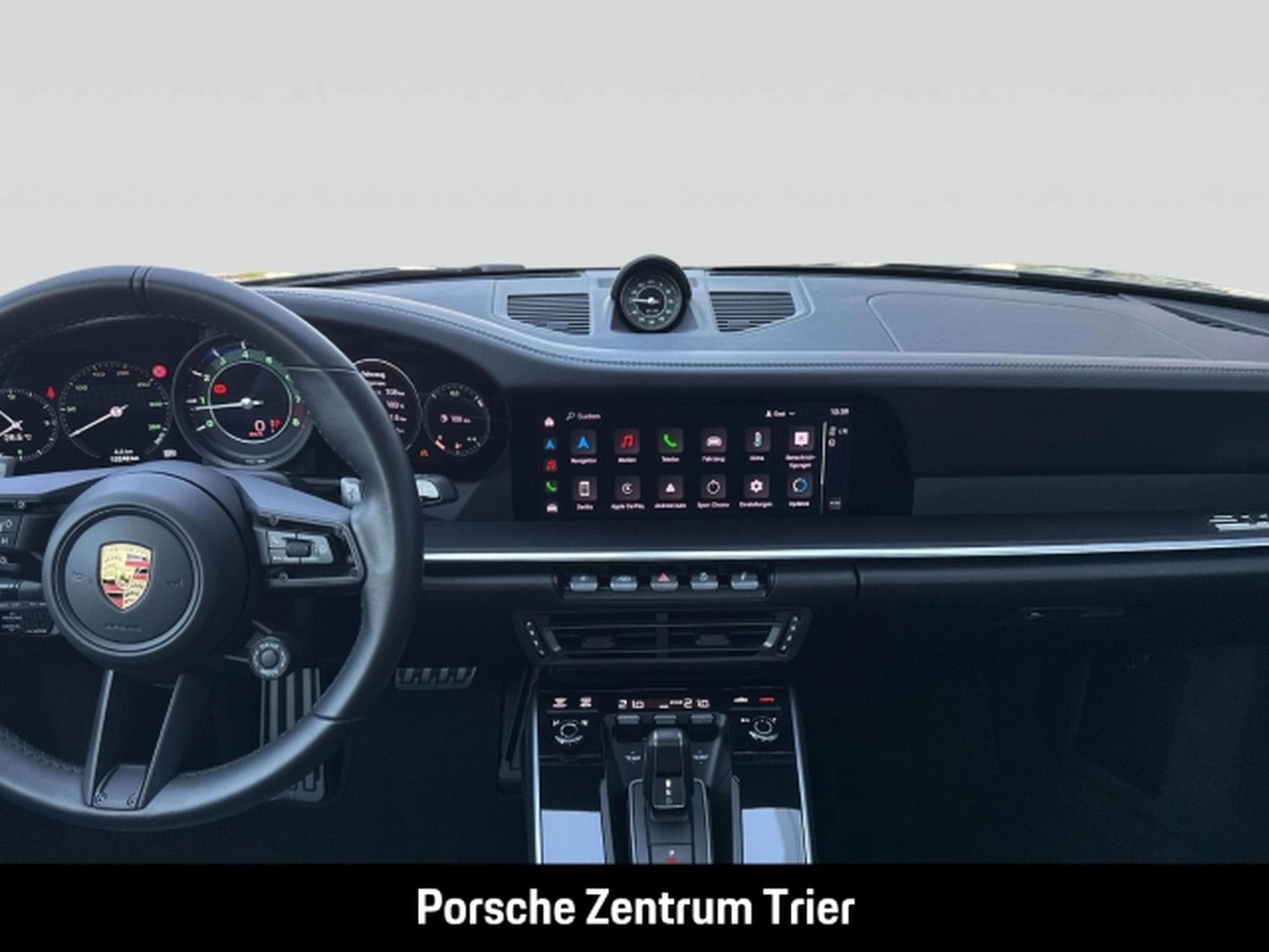 Porsche 992 (911) Turbo Cabriolet (2023) - Photo 14