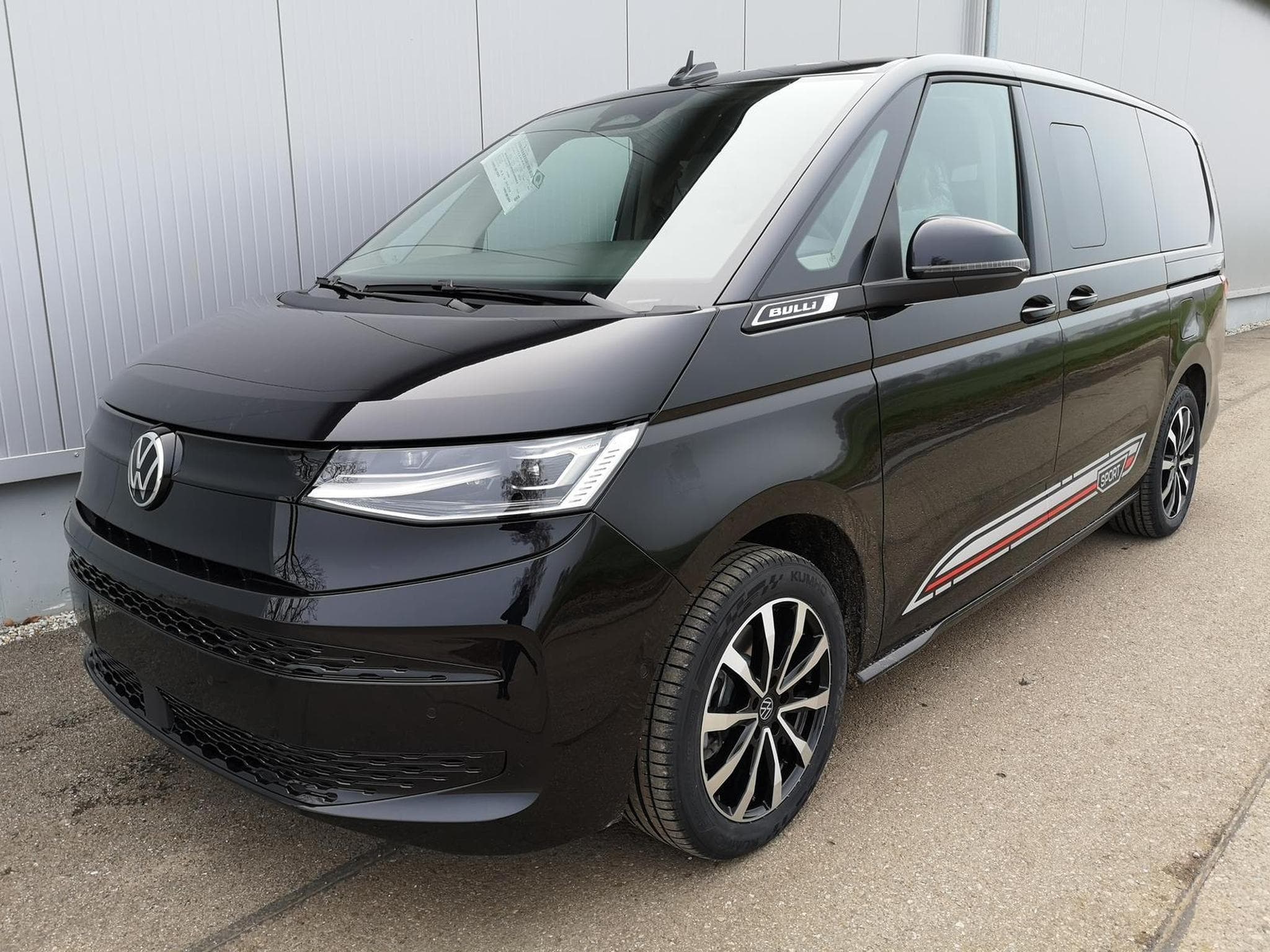 VW T7 Sport Edition (2025) - Photo 1