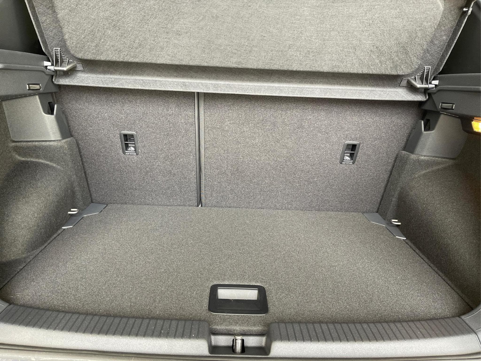VW T-Cross R-Line (2026) - Foto 17