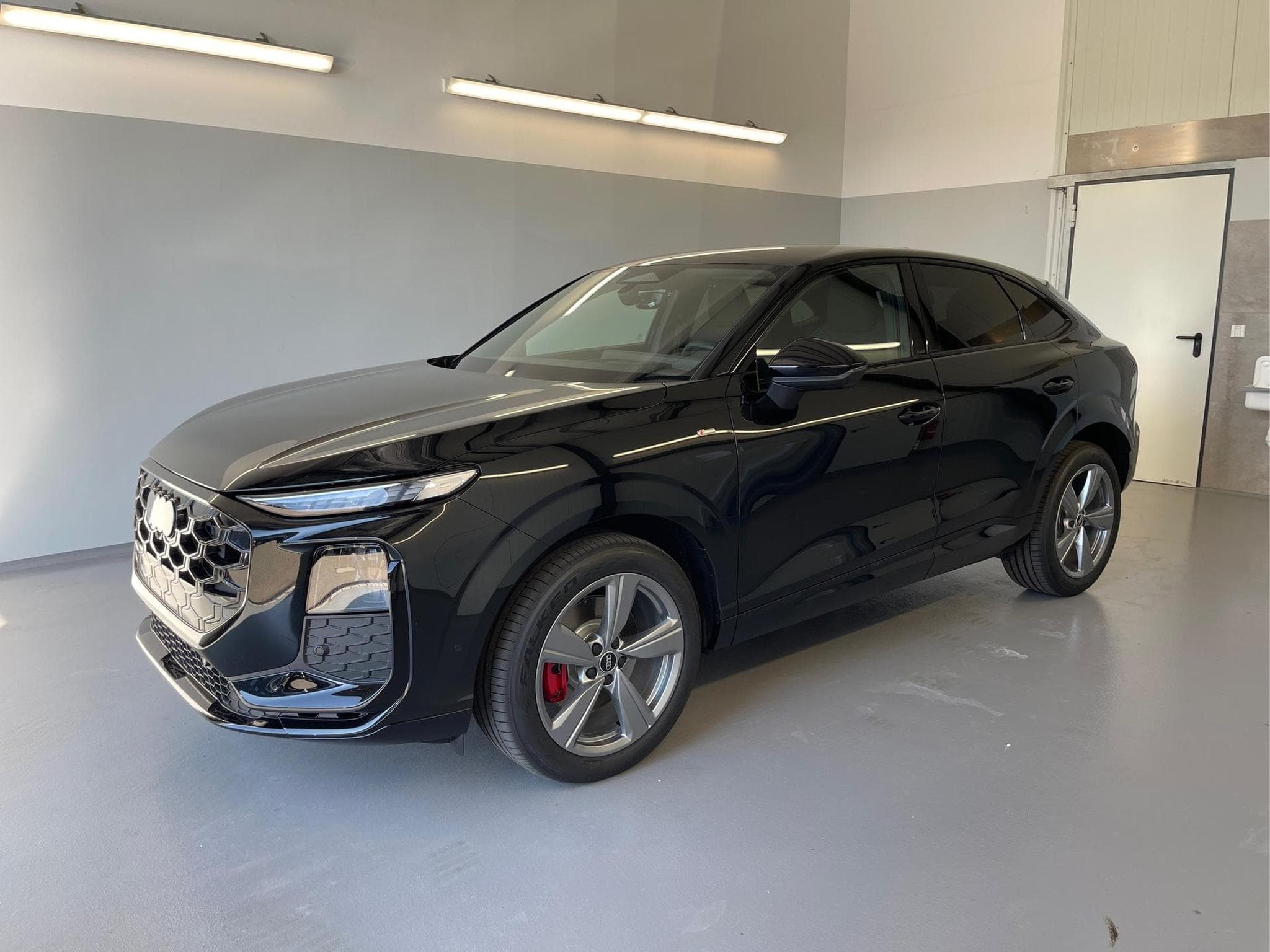 Audi Q3 Sportback NEU (2026) - Photo 1