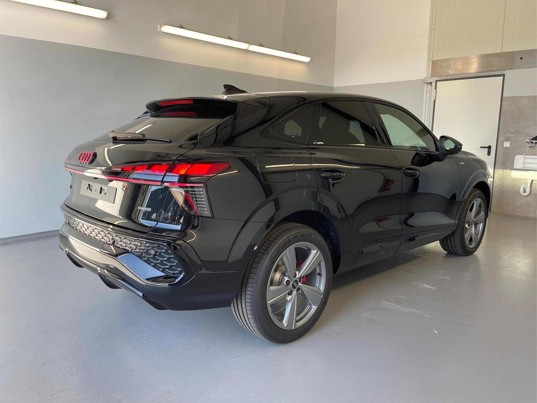 Audi Q3 Sportback NEU (2026) - Photo 4